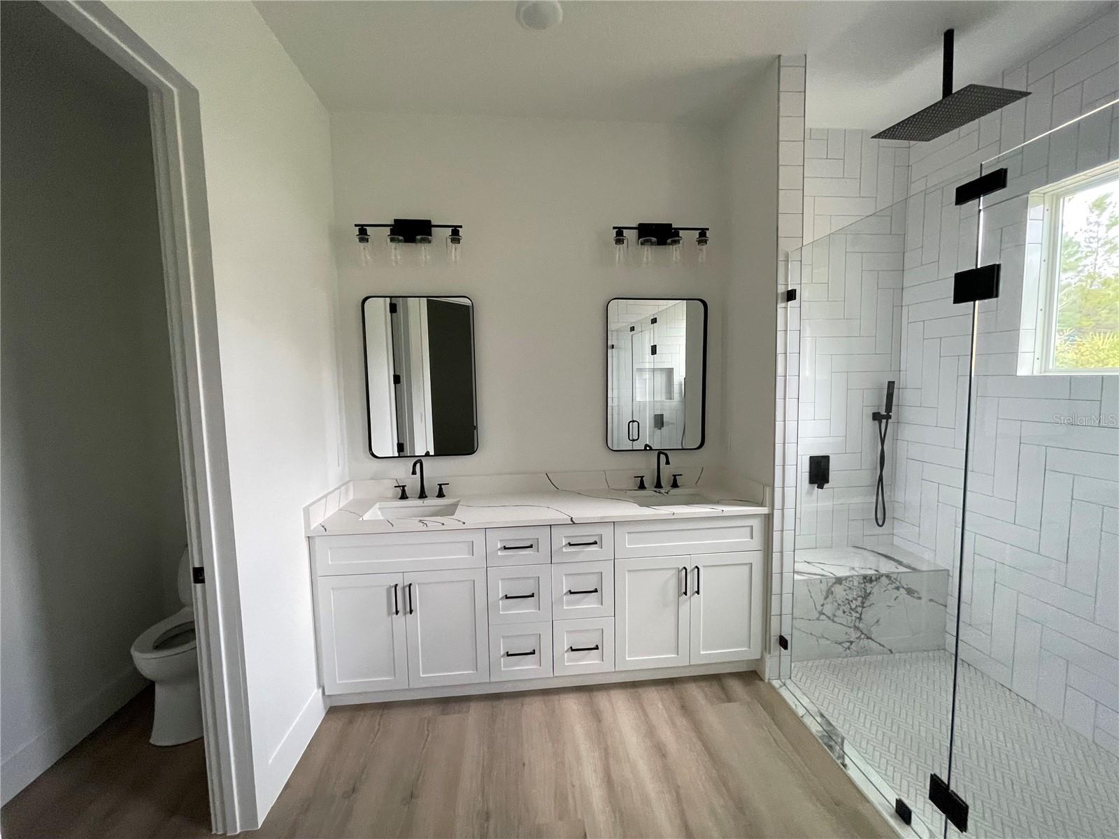 ROYAL TRAILS UNIT NO 1 - Residential