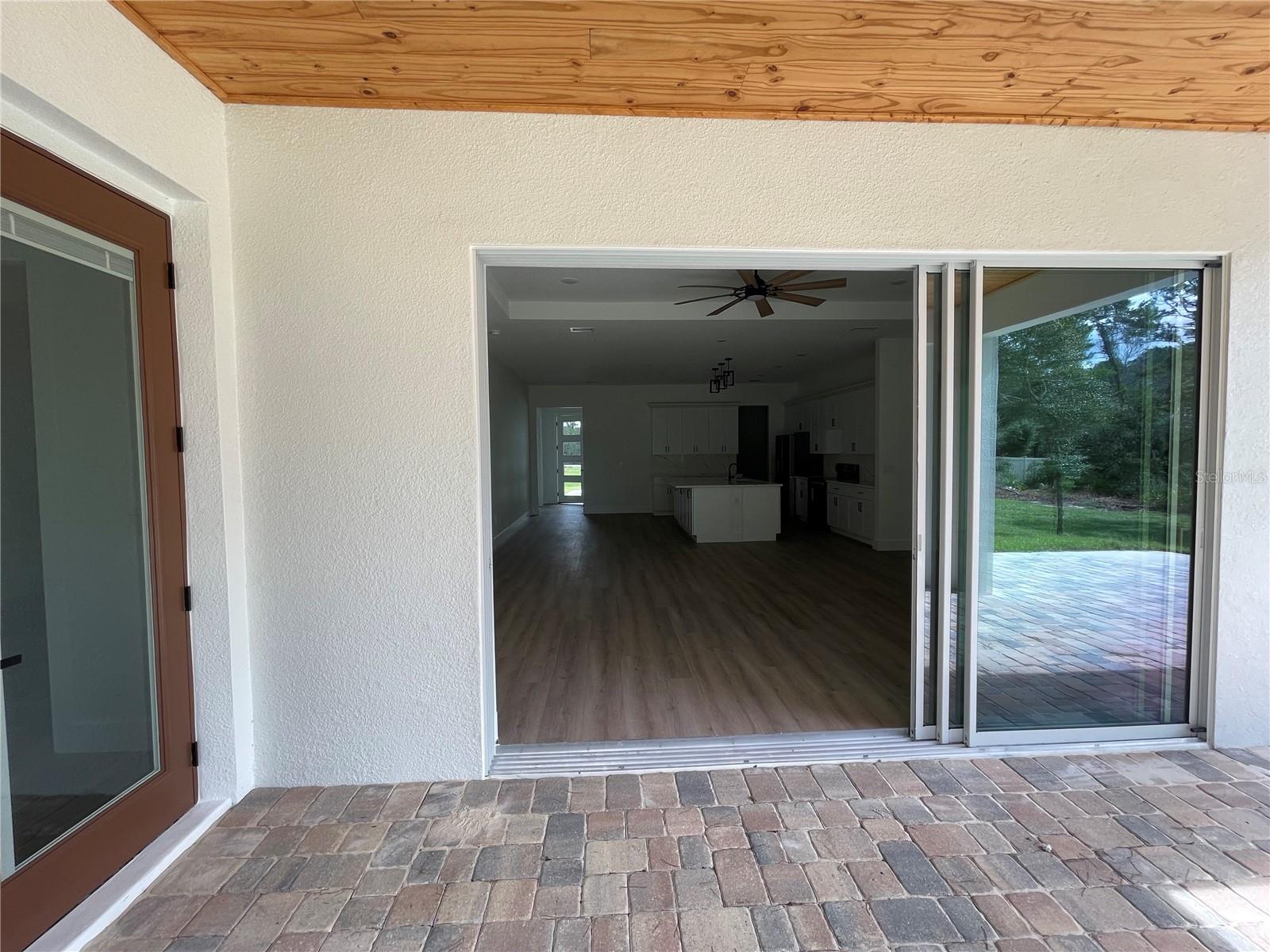 ROYAL TRAILS UNIT NO 1 - Residential