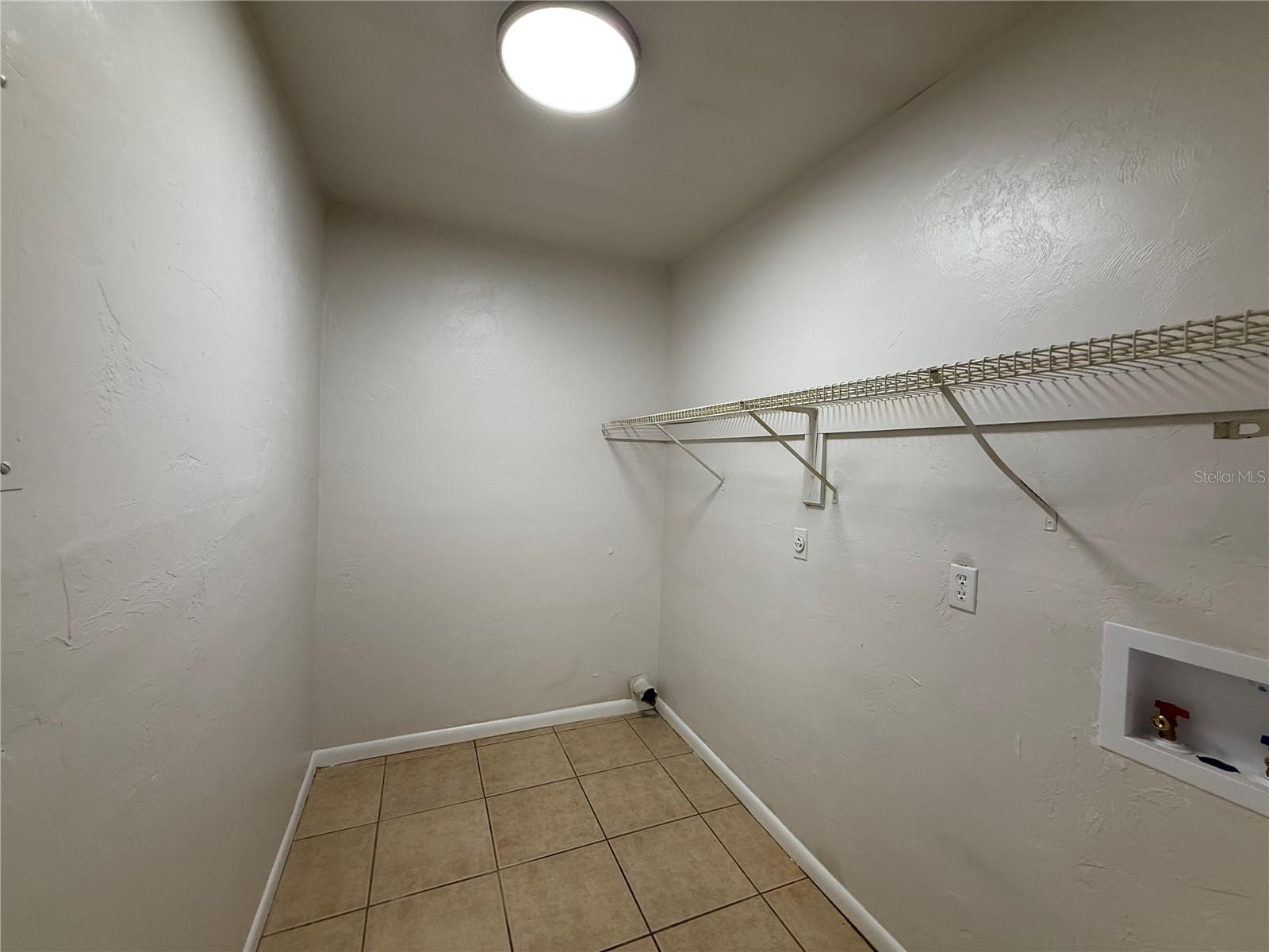 6104 SW 12TH PLACE 3