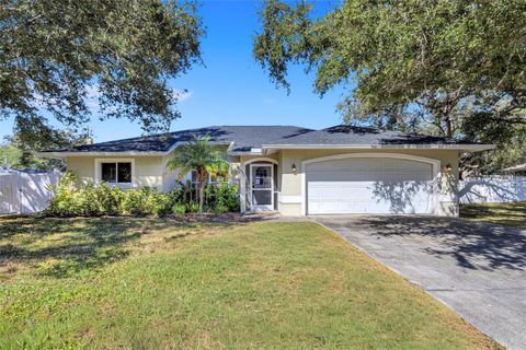 Photo of 682 Roanoke Road, Venice, FL 34293 (MLS # A4669392) Photo of 682 Roanoke Road, Venice, FL 34293 (MLS # A4669392)