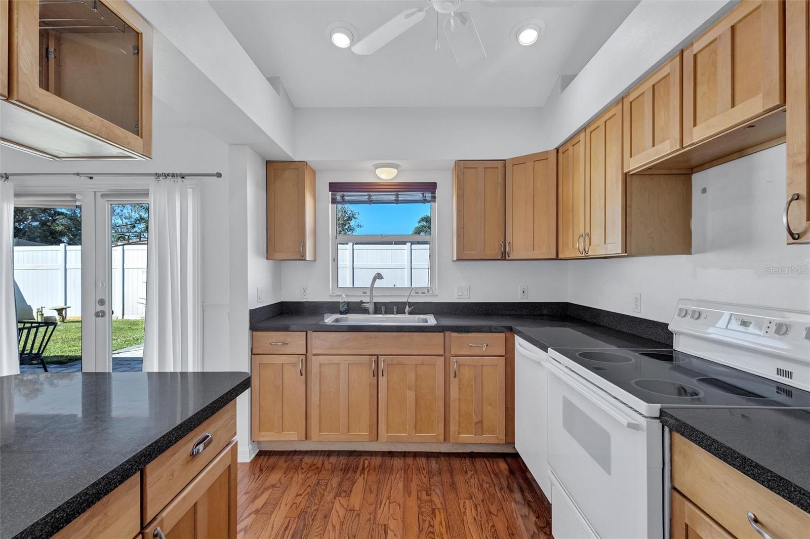 SOUTH VENICE UNIT 34 - Residential