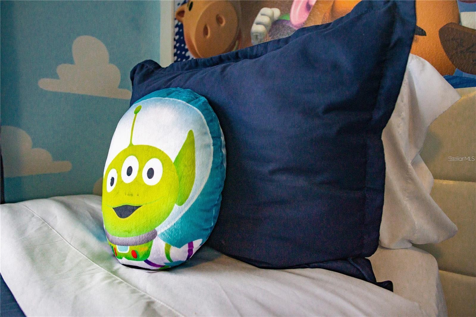 WEST LUCAYA VILLAGE - Residential