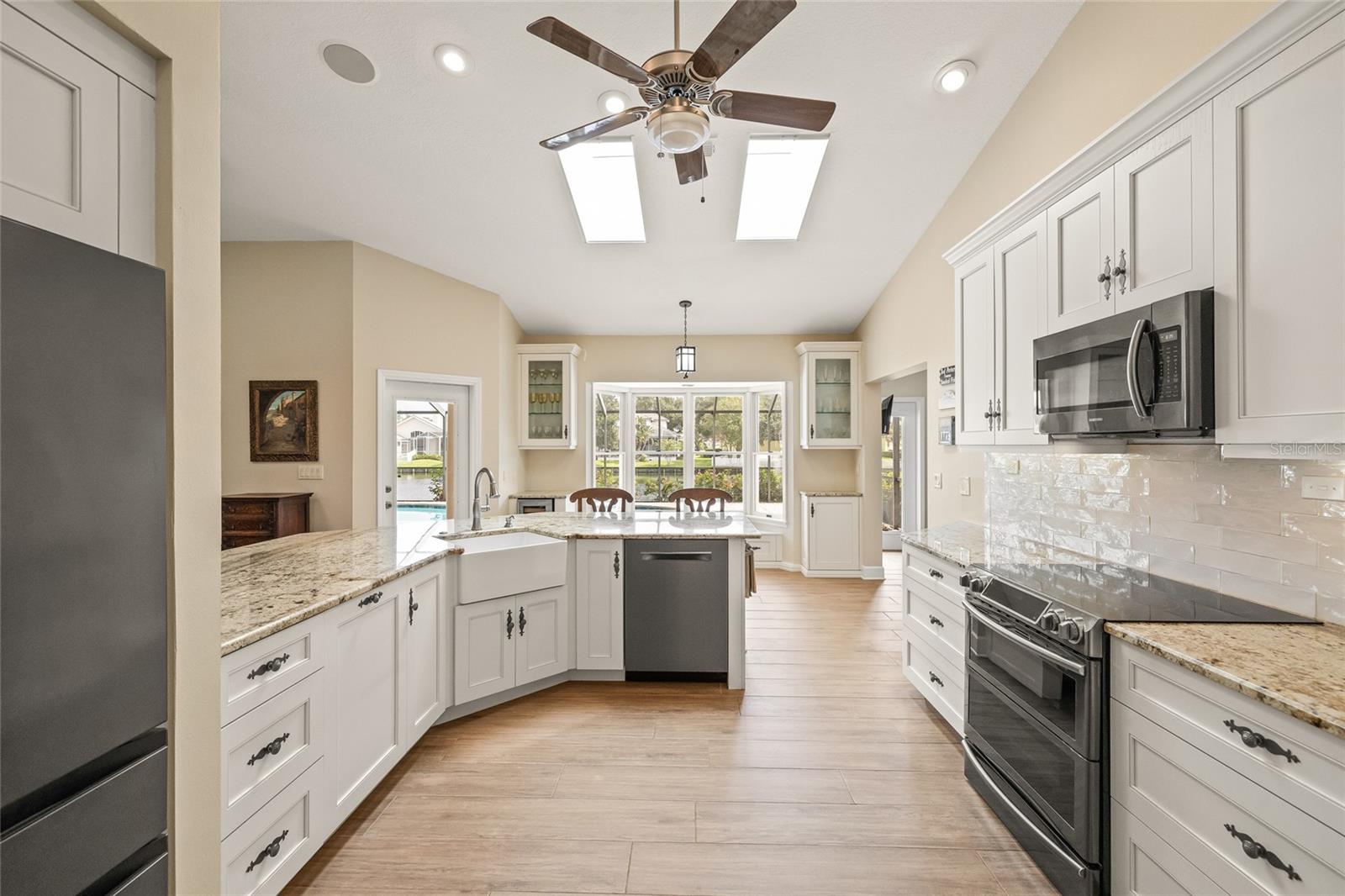 PLACIDO BAYOU - Residential