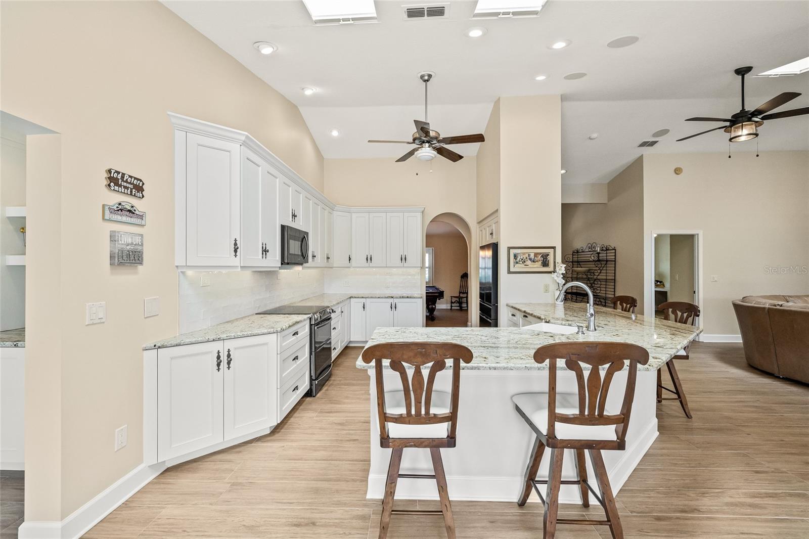 PLACIDO BAYOU - Residential