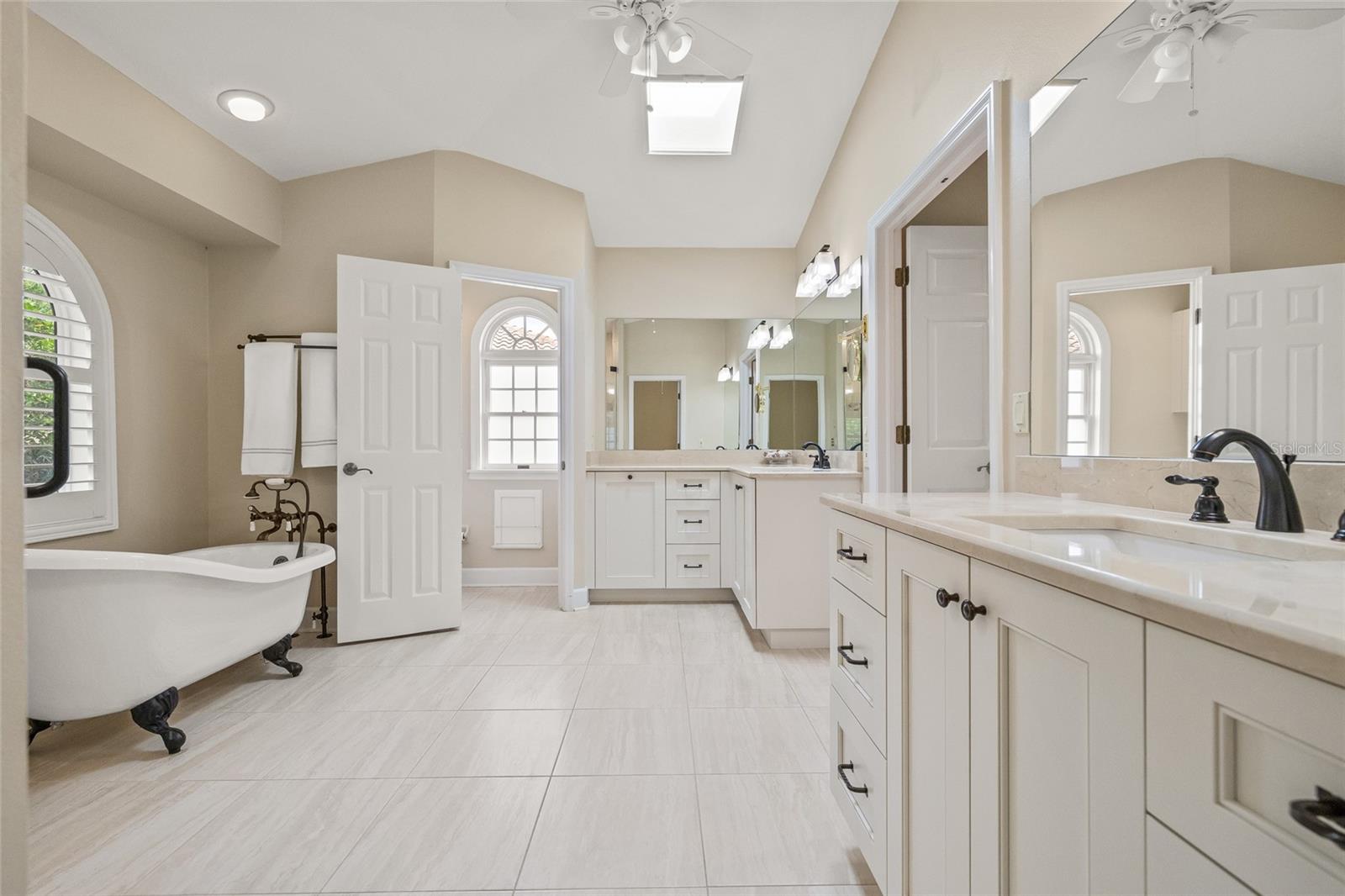 PLACIDO BAYOU - Residential