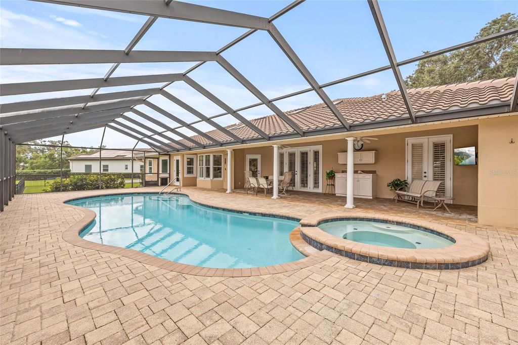 Photo of 1080 Water Oak Court NE, St Petersburg, FL 33703 (MLS # TB8438988)