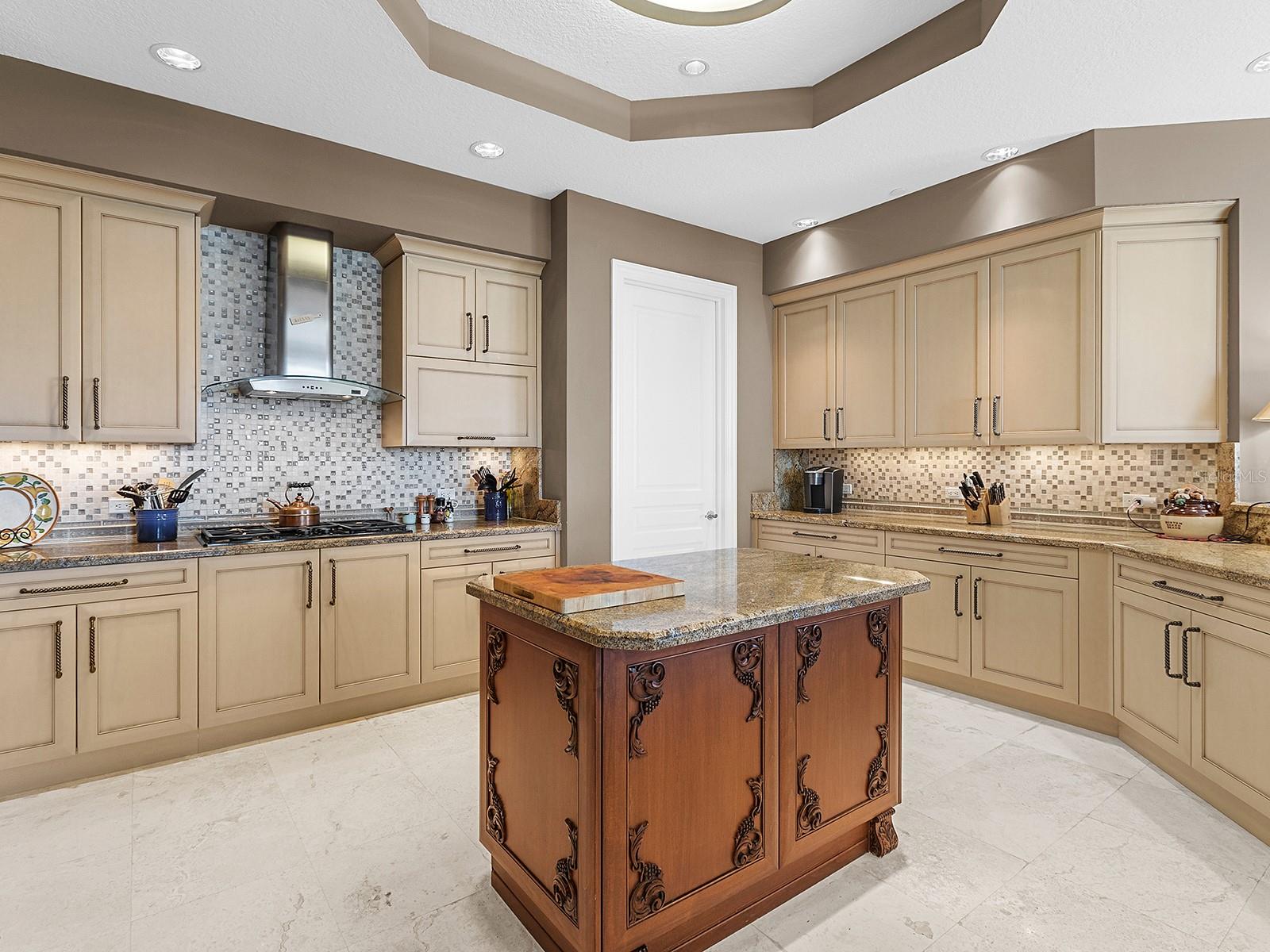 ORCHID BEACH CLUB RESIDENCES - Residential