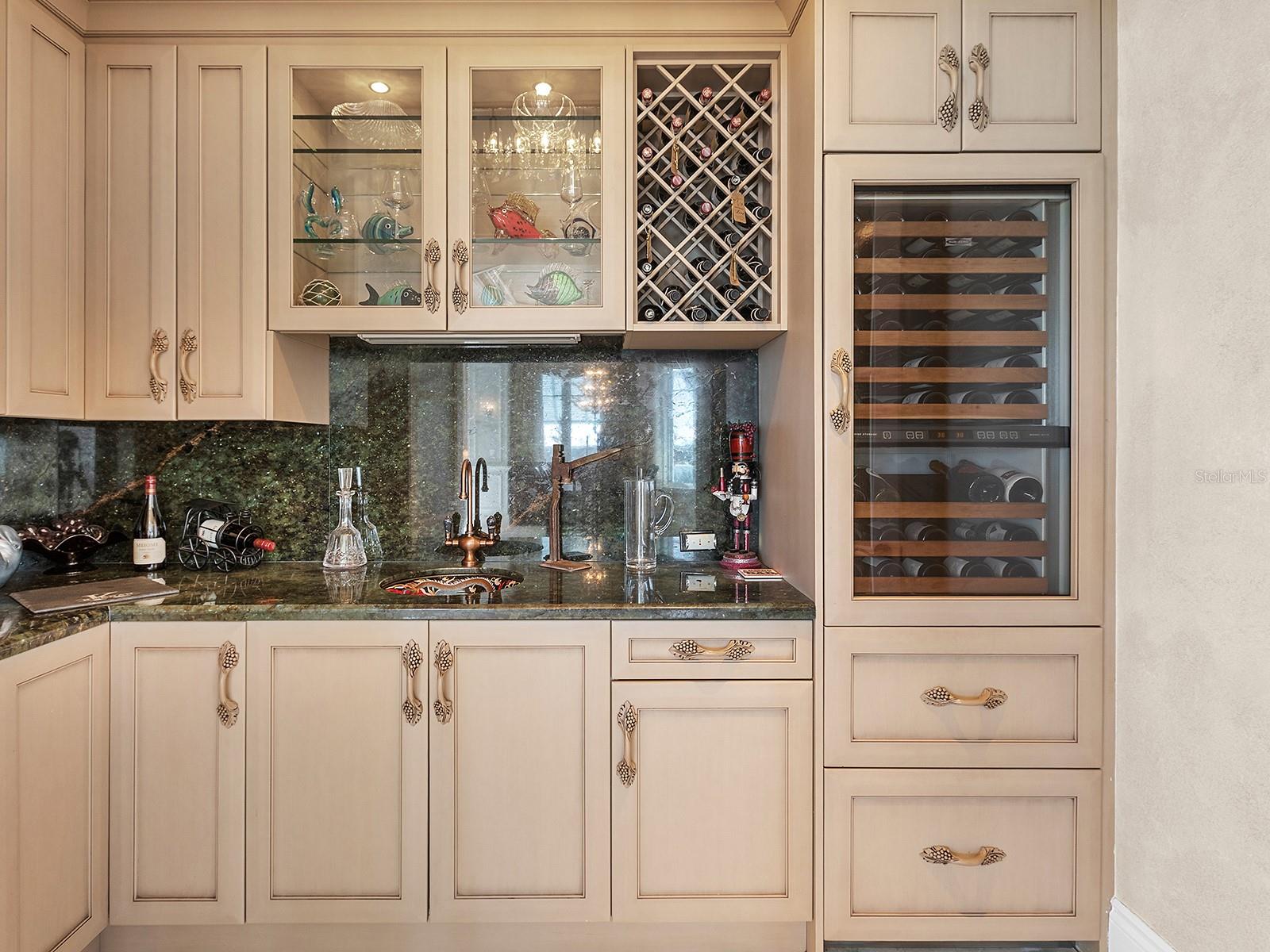 ORCHID BEACH CLUB RESIDENCES - Residential