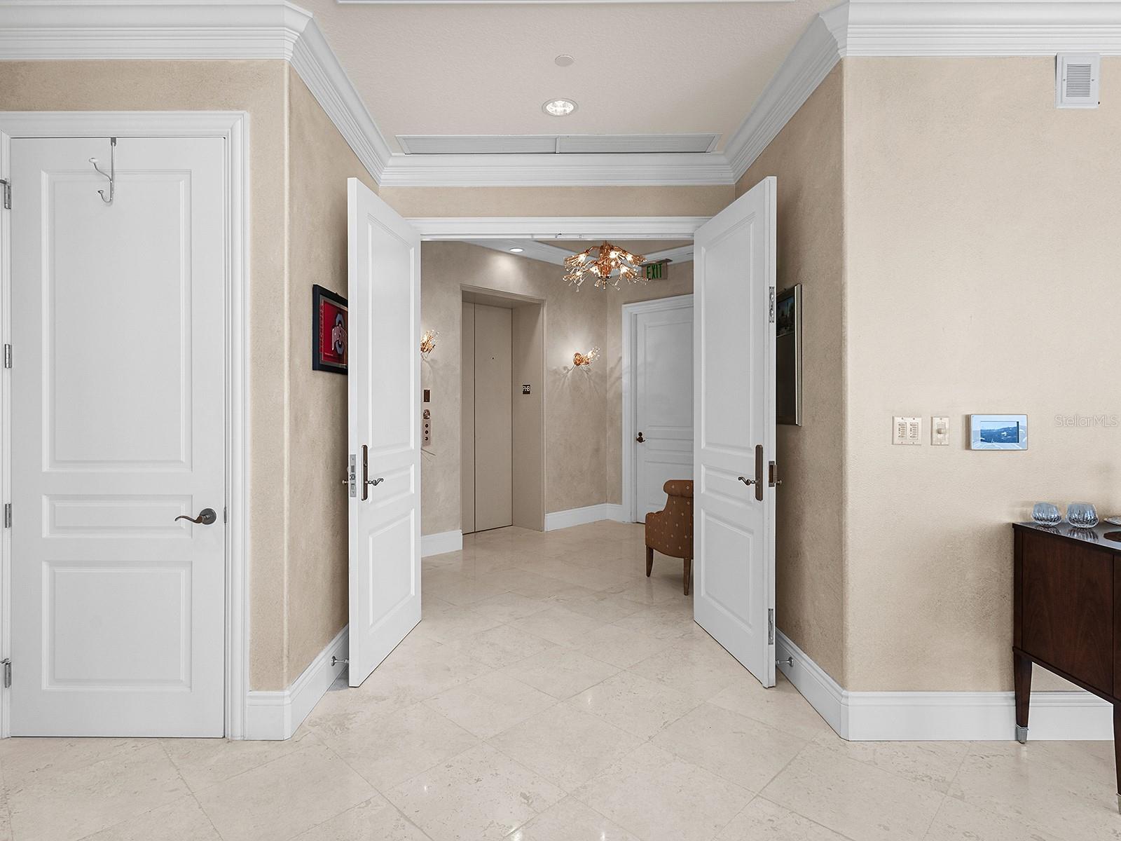 2050 BENJAMIN FRANKLIN DRIVE PH1102