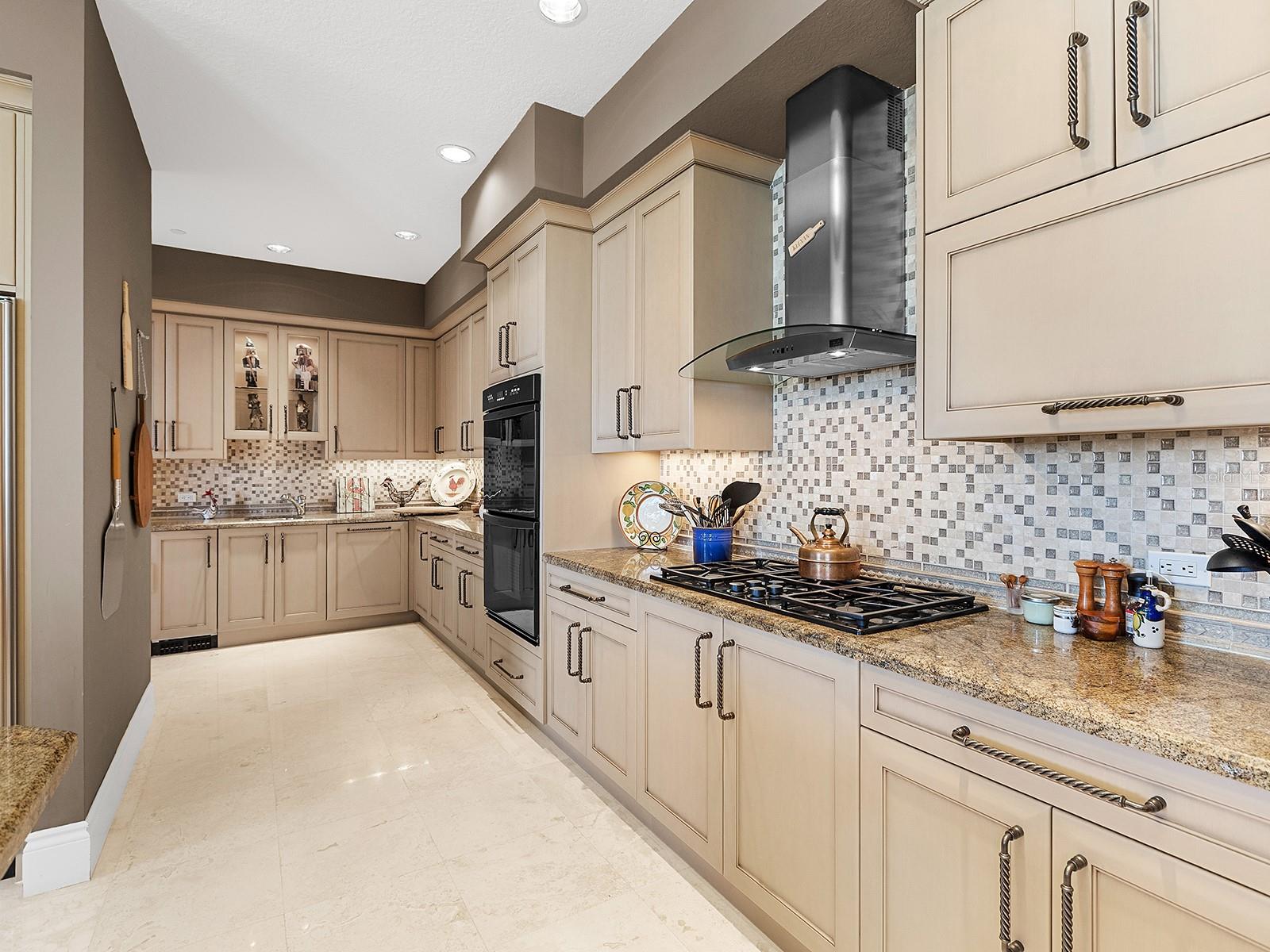 ORCHID BEACH CLUB RESIDENCES - Residential