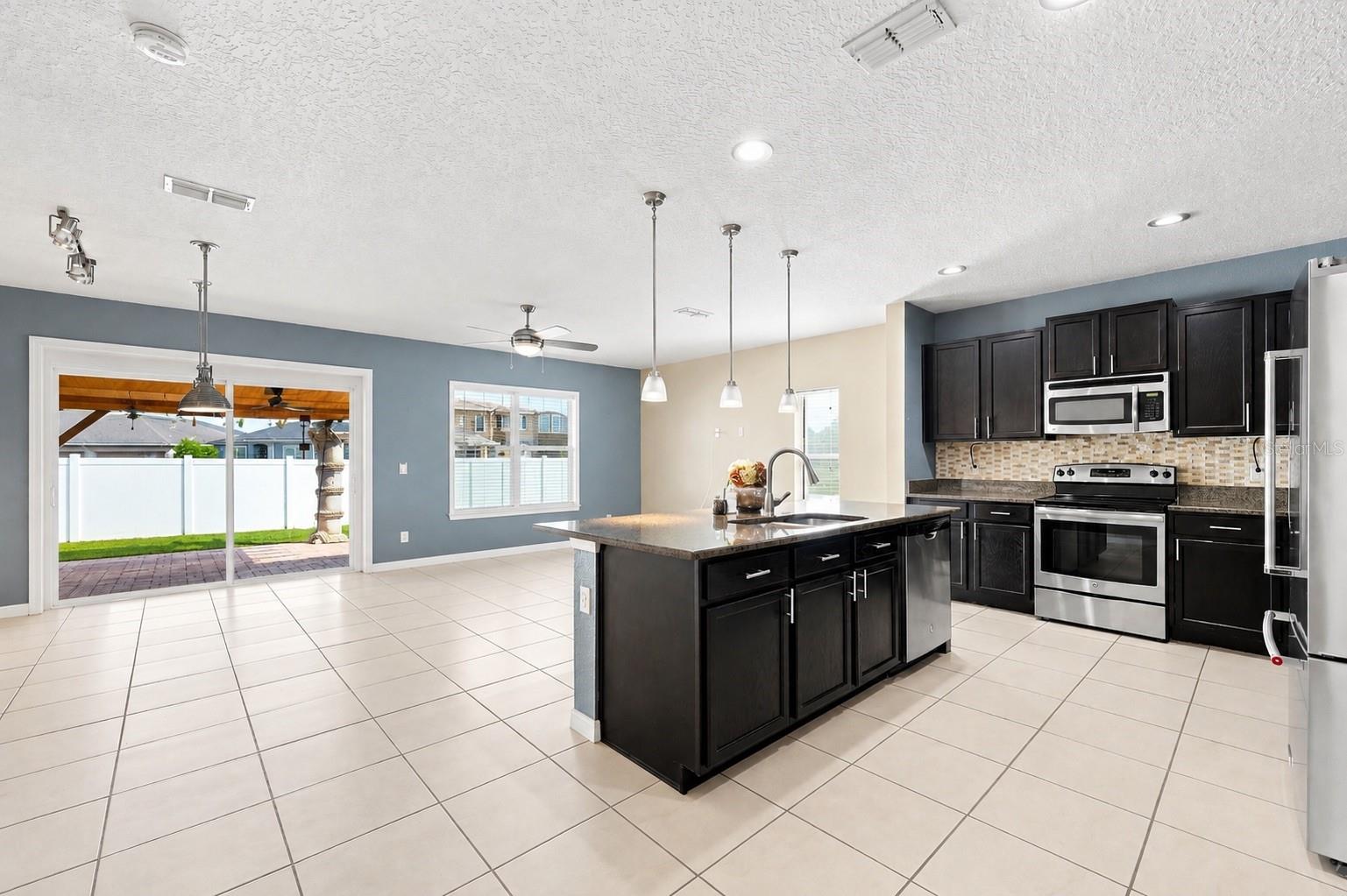 3551 SAXONY LANE