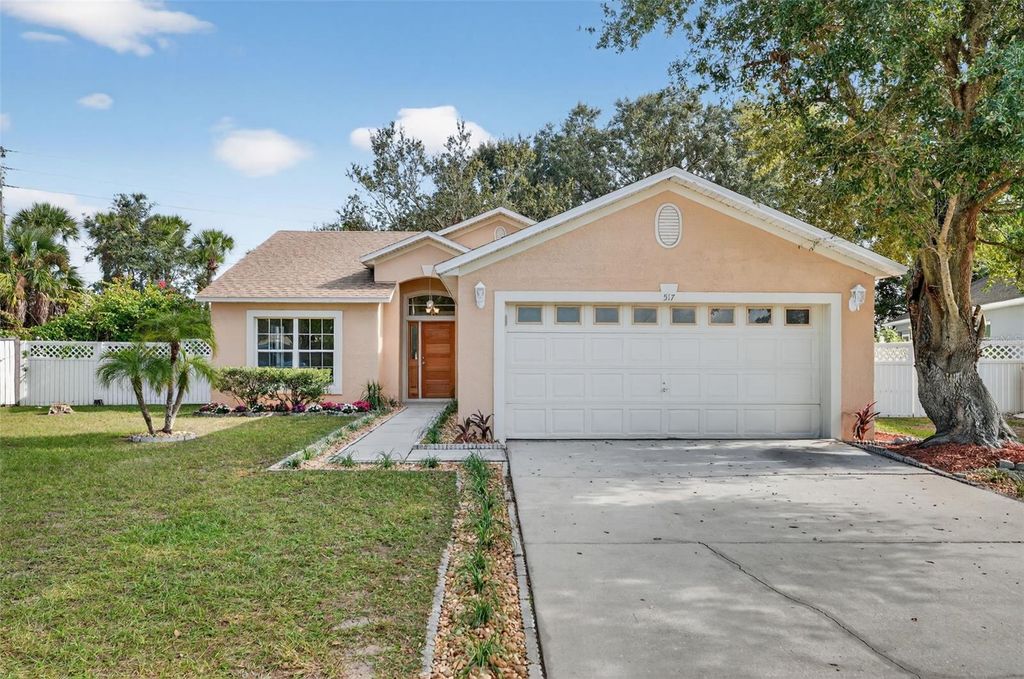 Photo of 517 Peppermill Circle, Kissimmee, FL 34758 (MLS # S5139079)