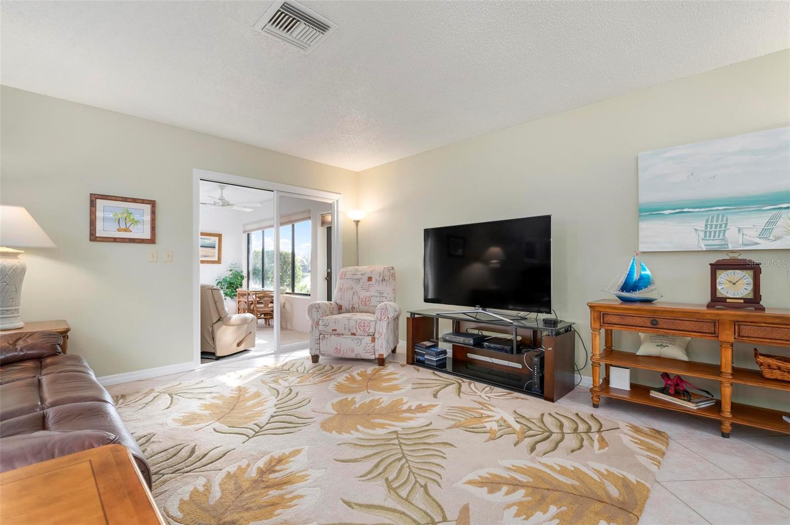 LAKESHORE VILLAGE SOUTH - Residential