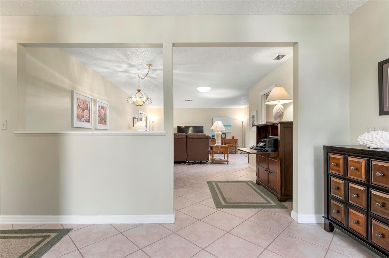 3896 WILSHIRE DRIVE 11