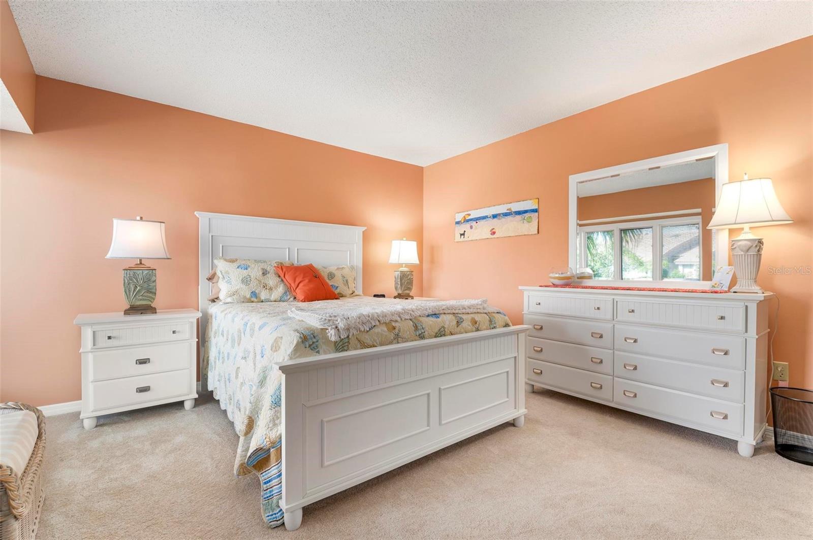 LAKESHORE VILLAGE SOUTH - Residential