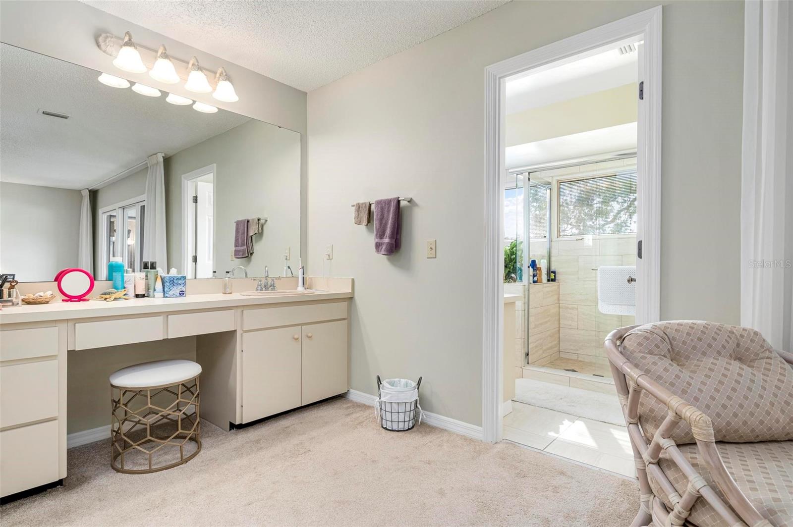 LAKESHORE VILLAGE SOUTH - Residential