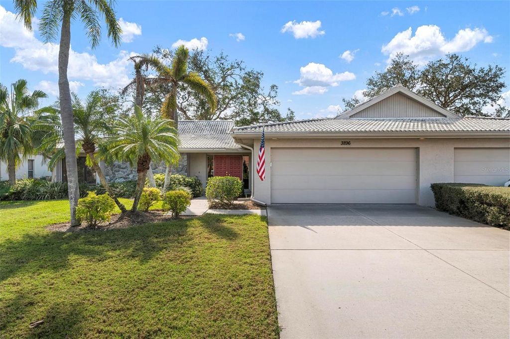 Photo of 3896 Wilshire Drive #11, Sarasota, FL 34238 (MLS # A4690837)