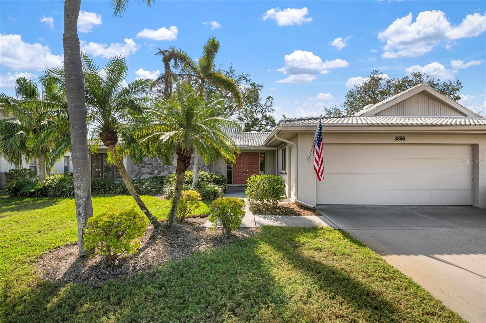 3896 WILSHIRE DRIVE 11