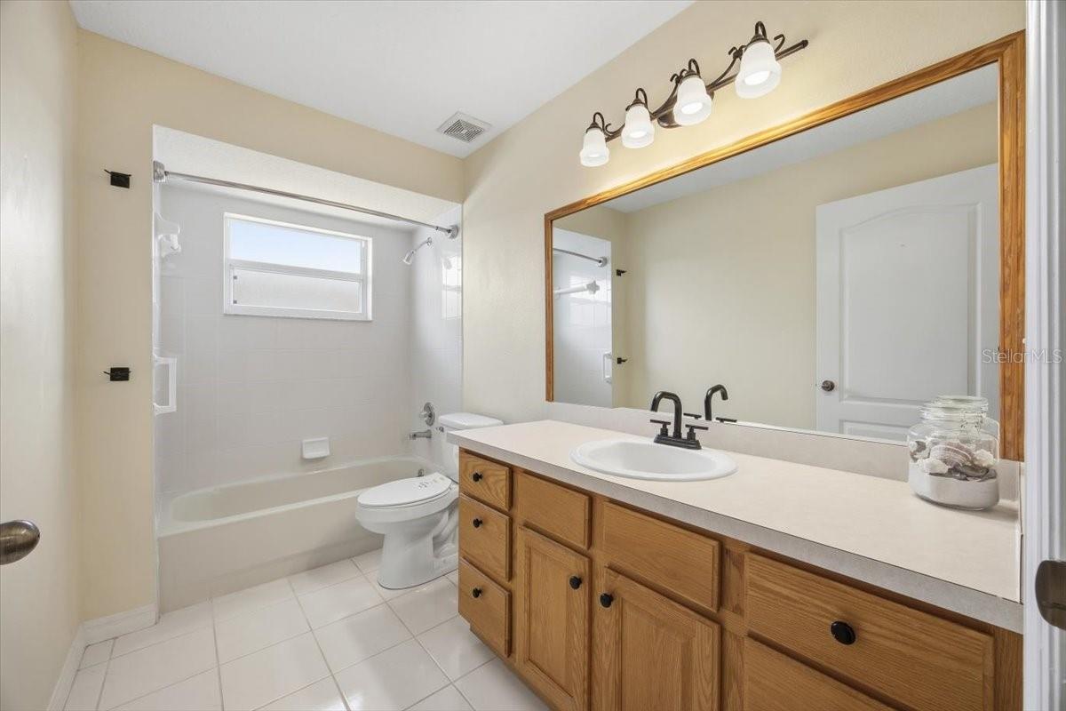 SWEETWATER GOLF & TENNIS CLUB ADD 03 - Residential