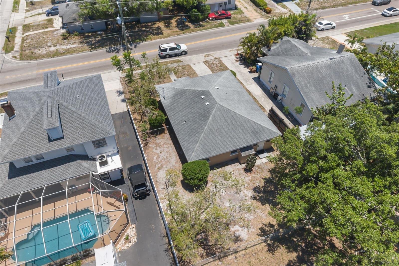 808 26TH STREET W