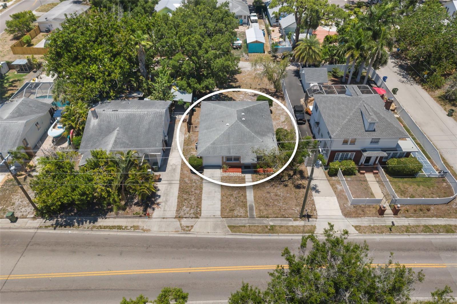 808 26TH STREET W
