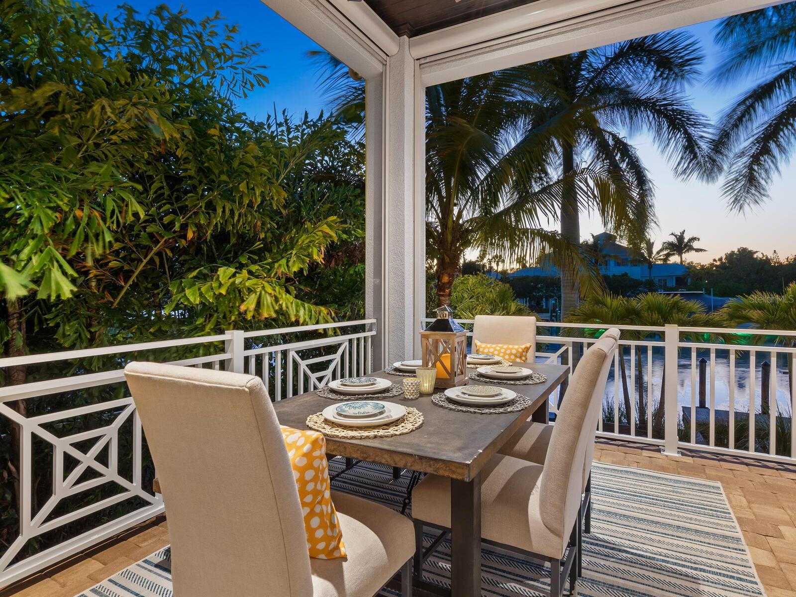 BAY ISLAND - Residential