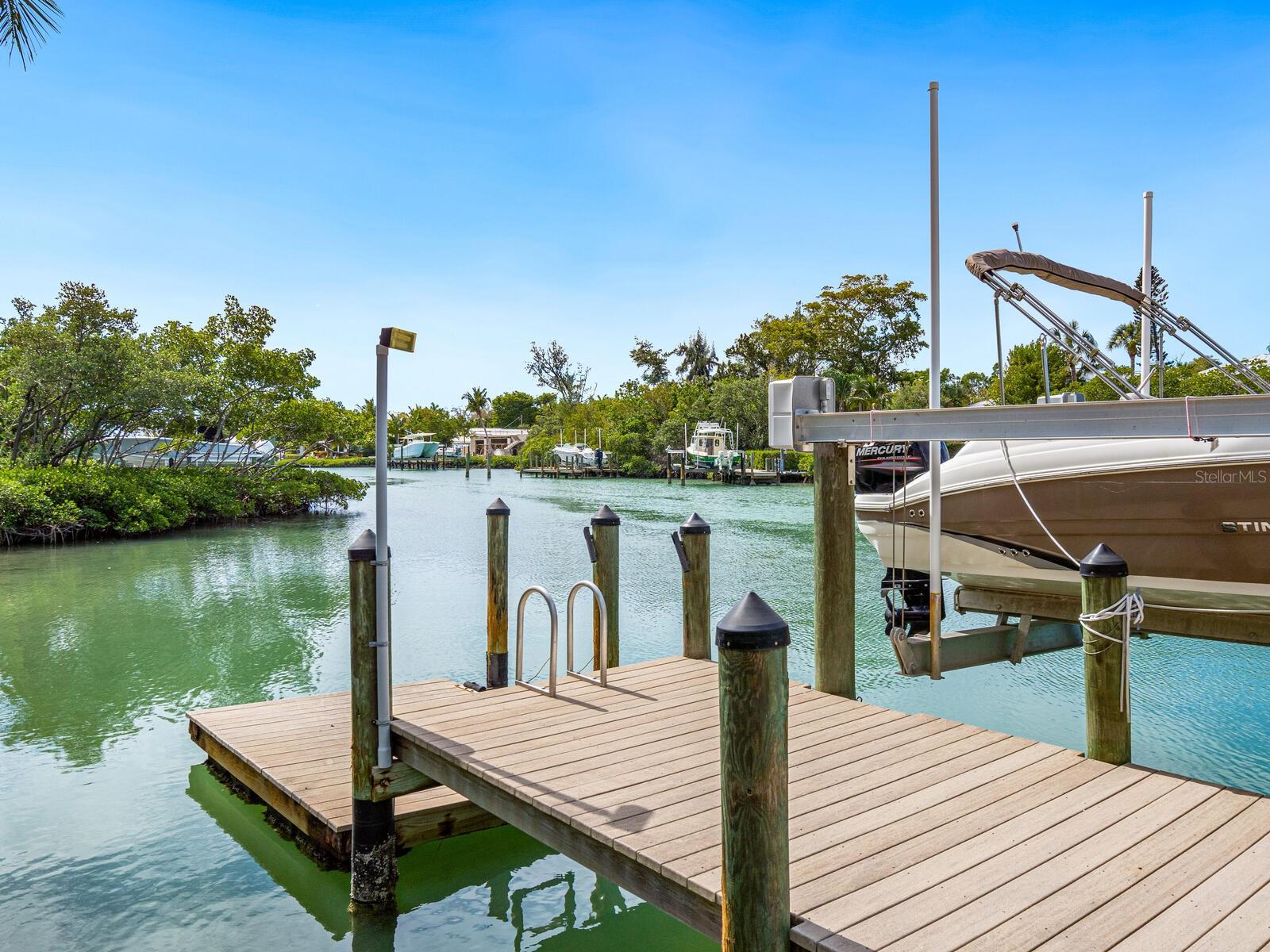 BAY ISLAND - Residential