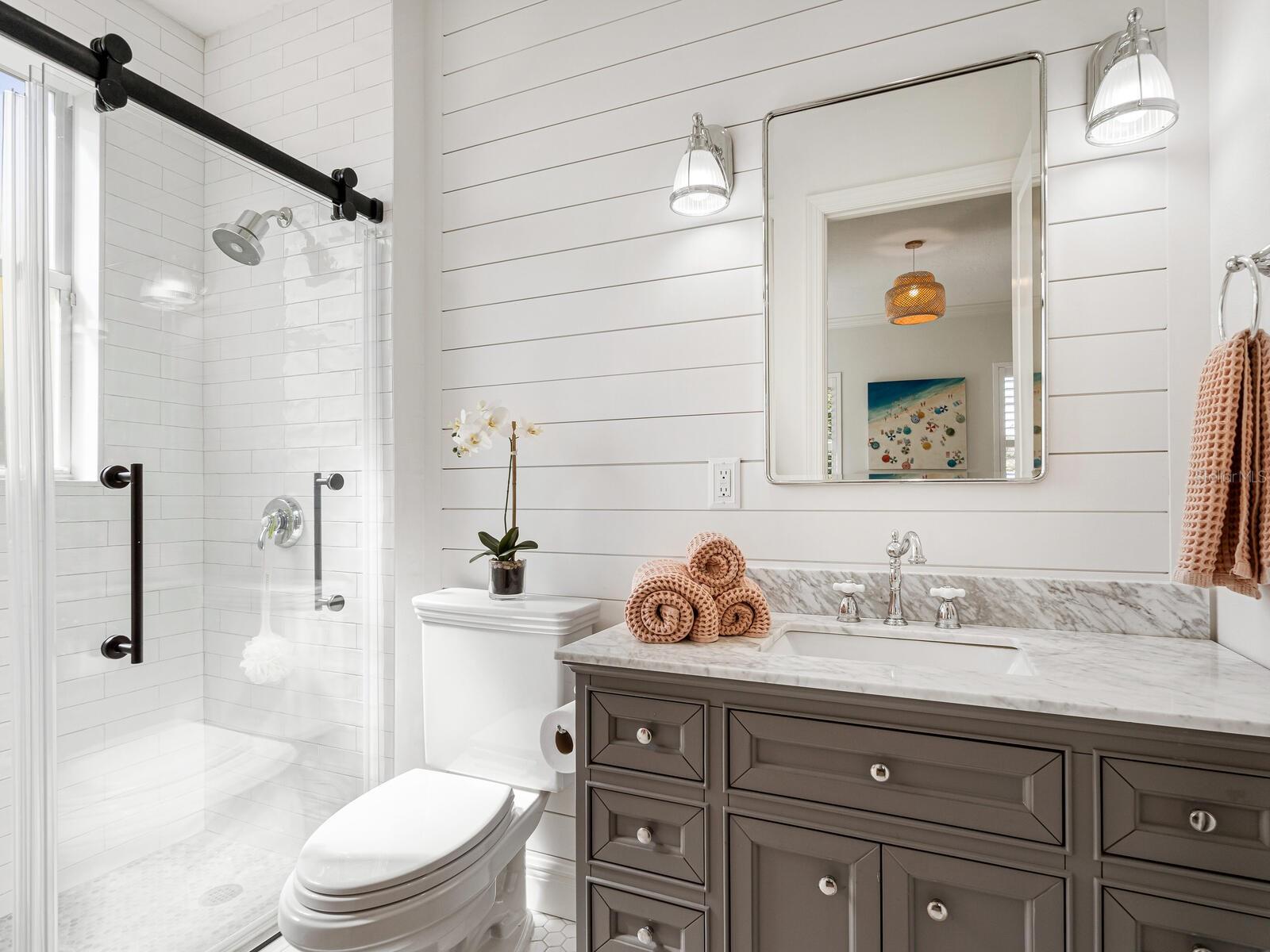 BAY ISLAND - Residential