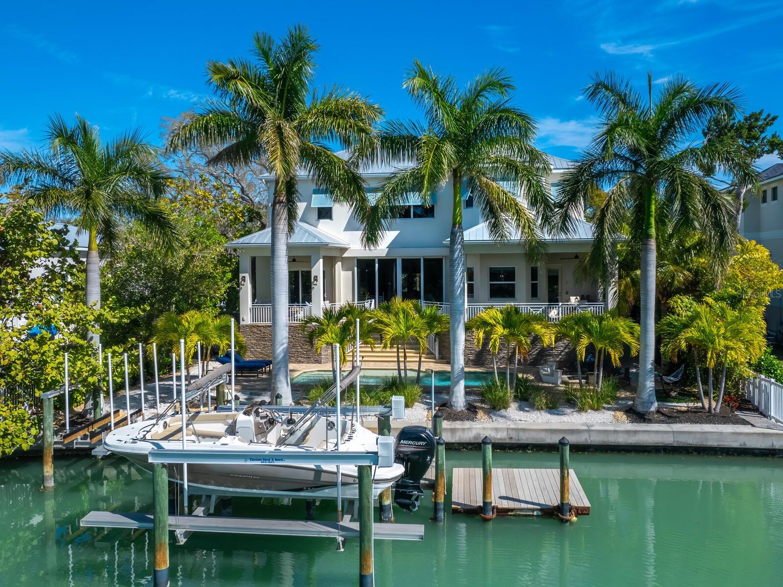 BAY ISLAND - Residential