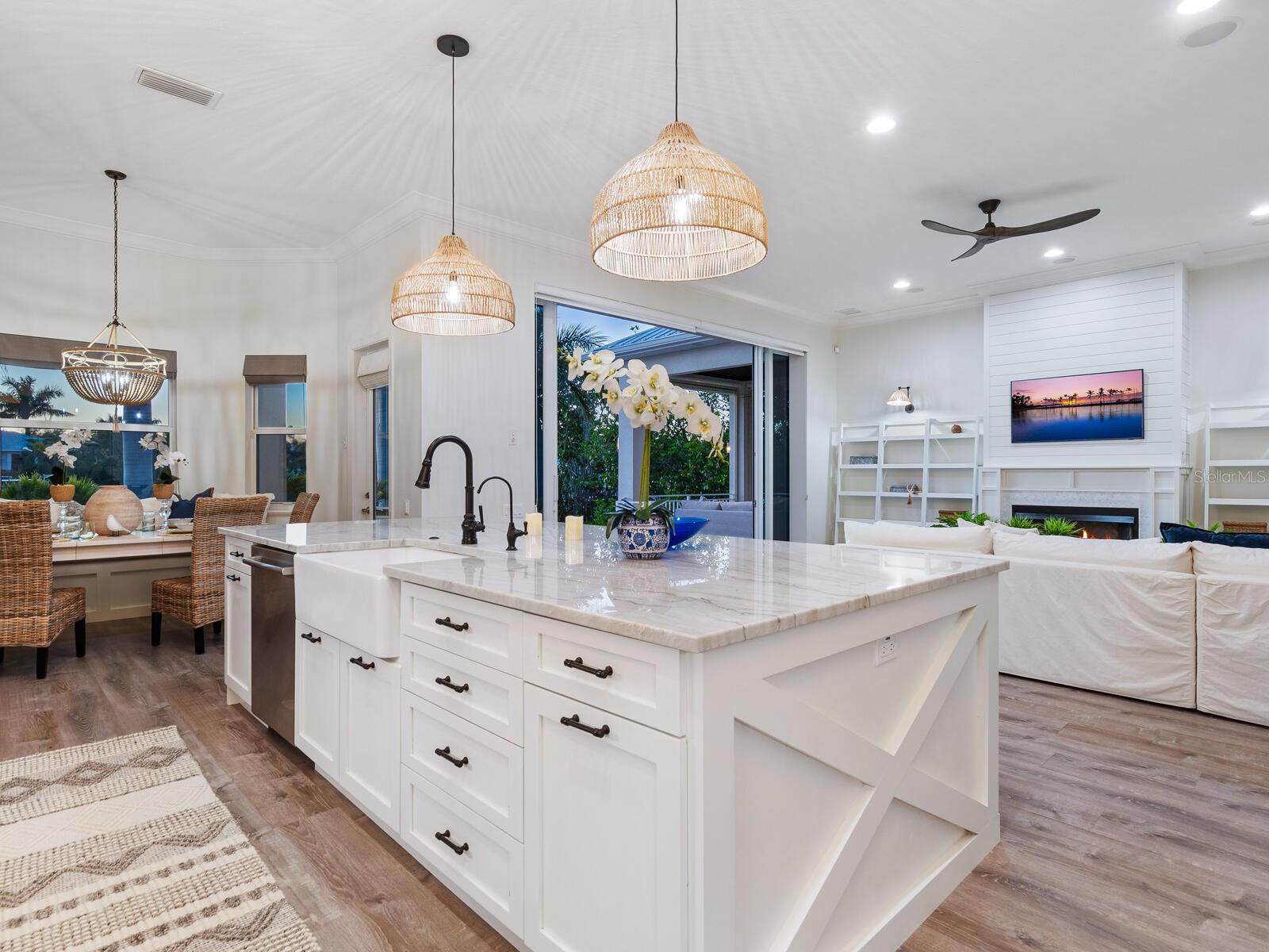 BAY ISLAND - Residential