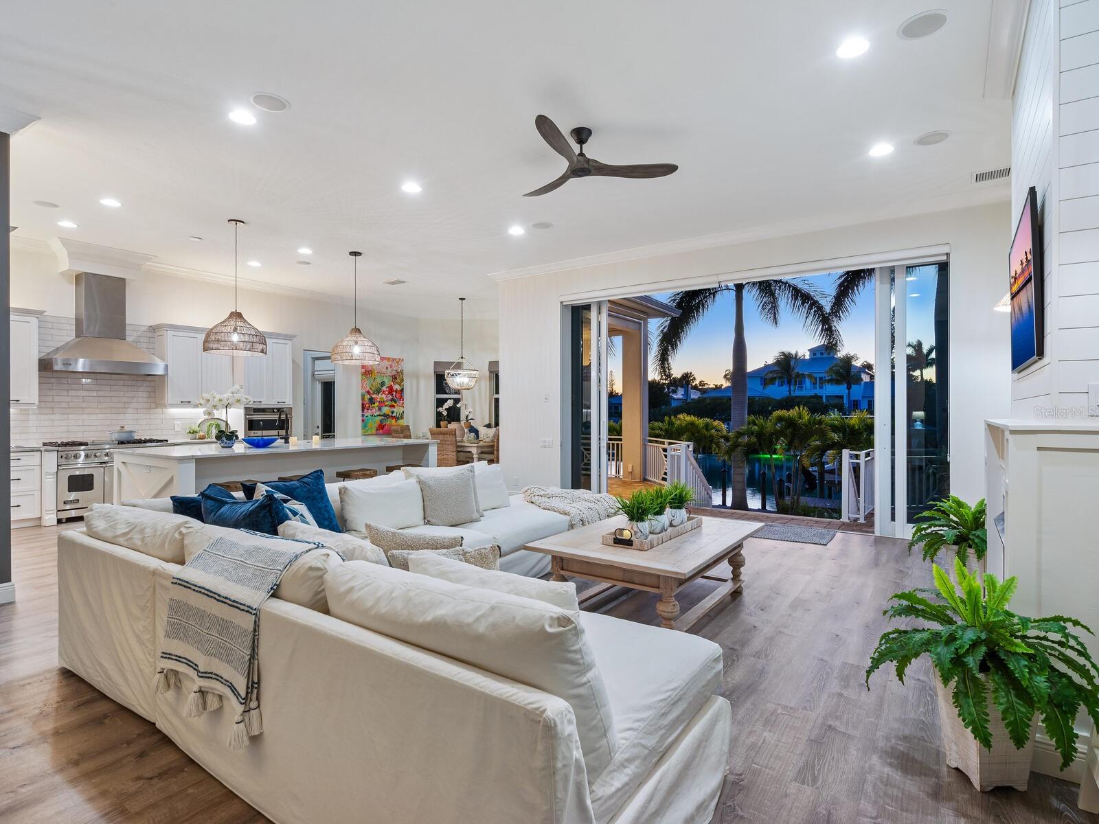 BAY ISLAND - Residential