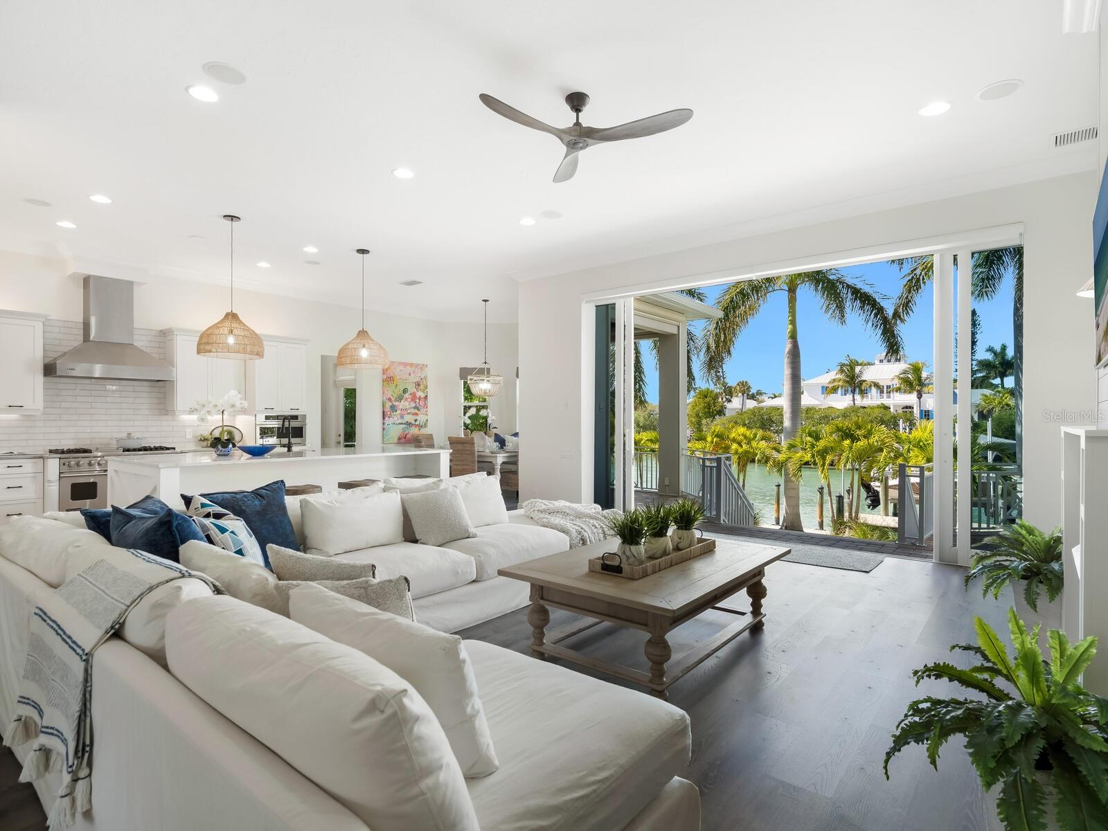 BAY ISLAND - Residential