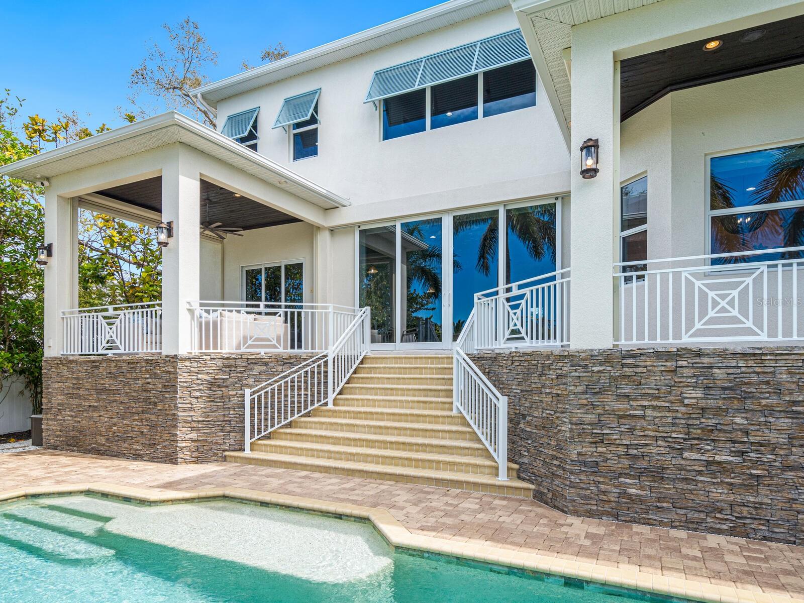 BAY ISLAND - Residential