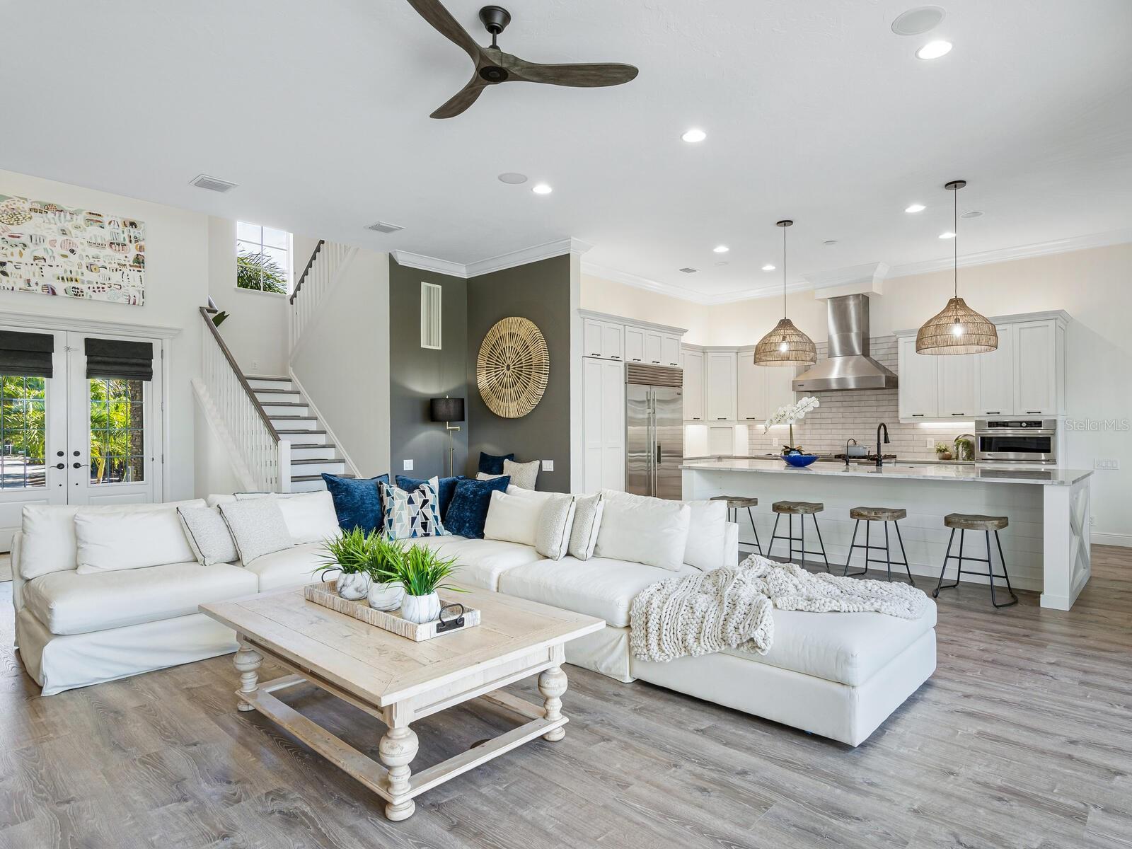 BAY ISLAND - Residential