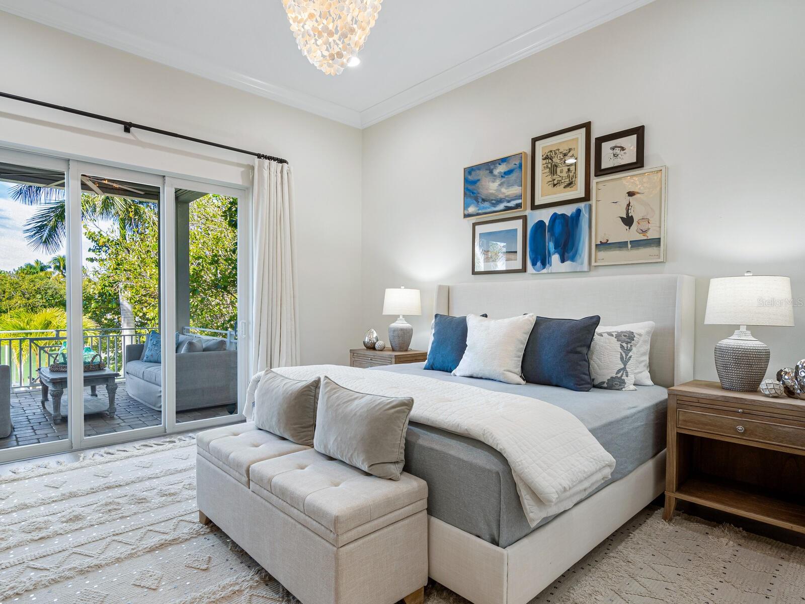 BAY ISLAND - Residential