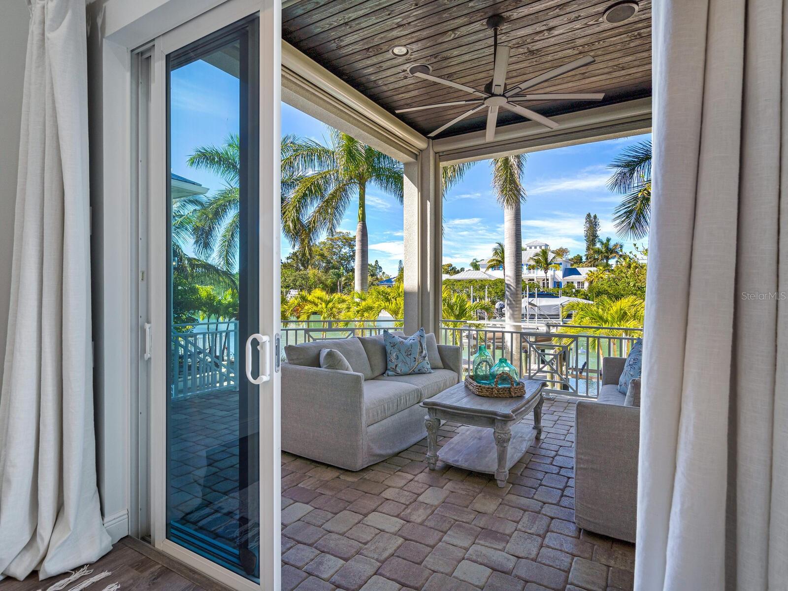 BAY ISLAND - Residential