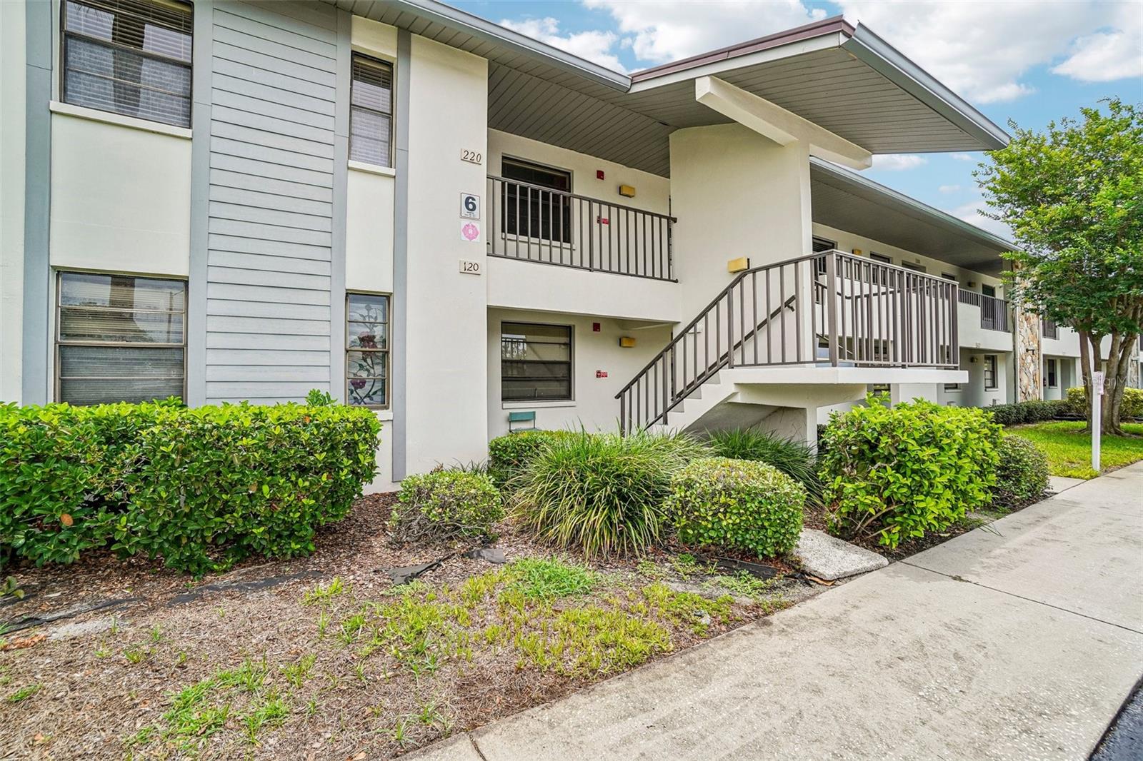 HARSHAW LAKE PARK CONDO - Residential