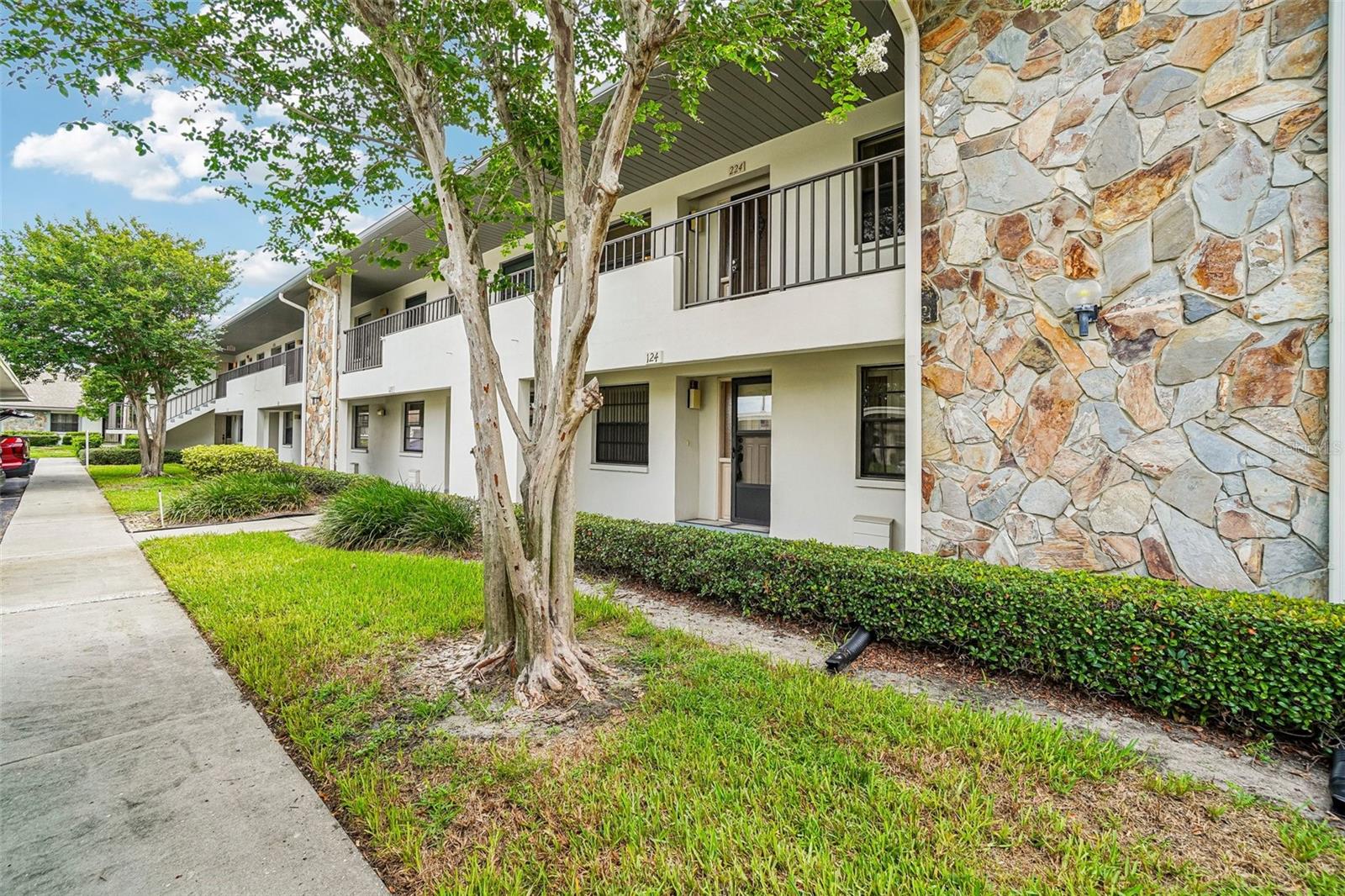 HARSHAW LAKE PARK CONDO - Residential