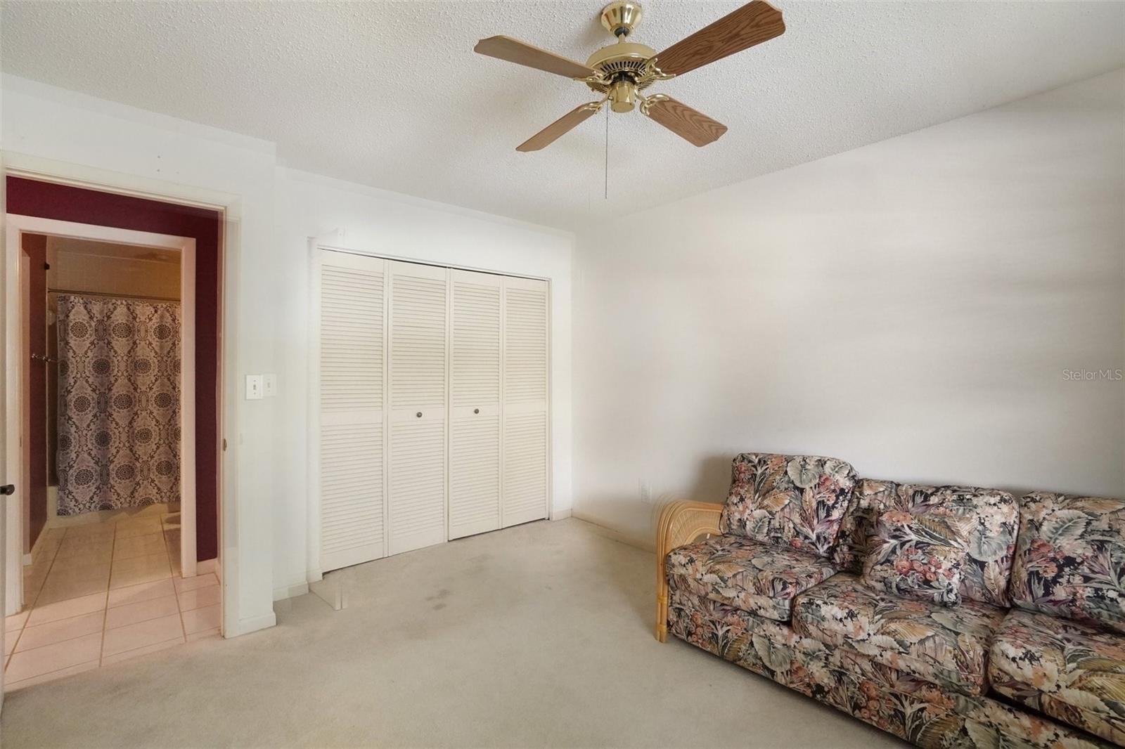 HARSHAW LAKE PARK CONDO - Residential