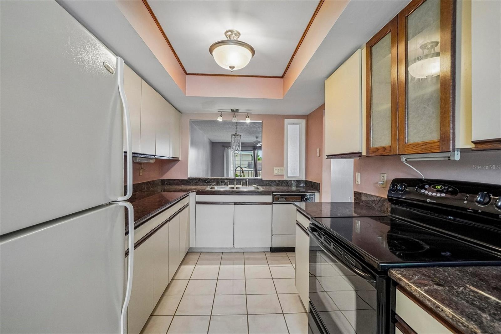 HARSHAW LAKE PARK CONDO - Residential