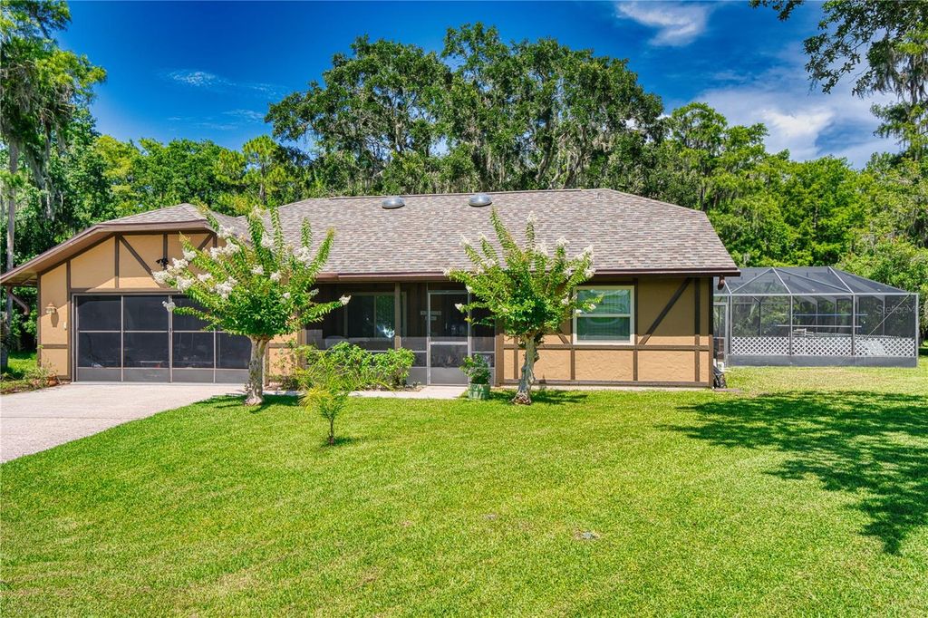 Photo of 14 Black Oak Court, Palm Coast, FL 32137 (MLS # FC316640)