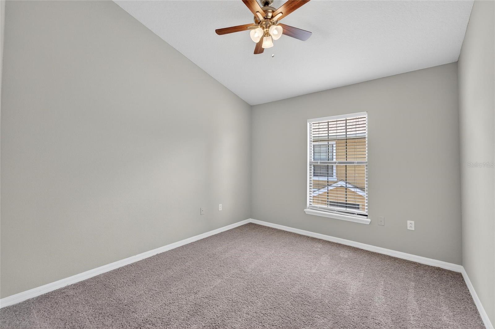 FISHHAWK RANCH PH 02 TR 12B - Residential