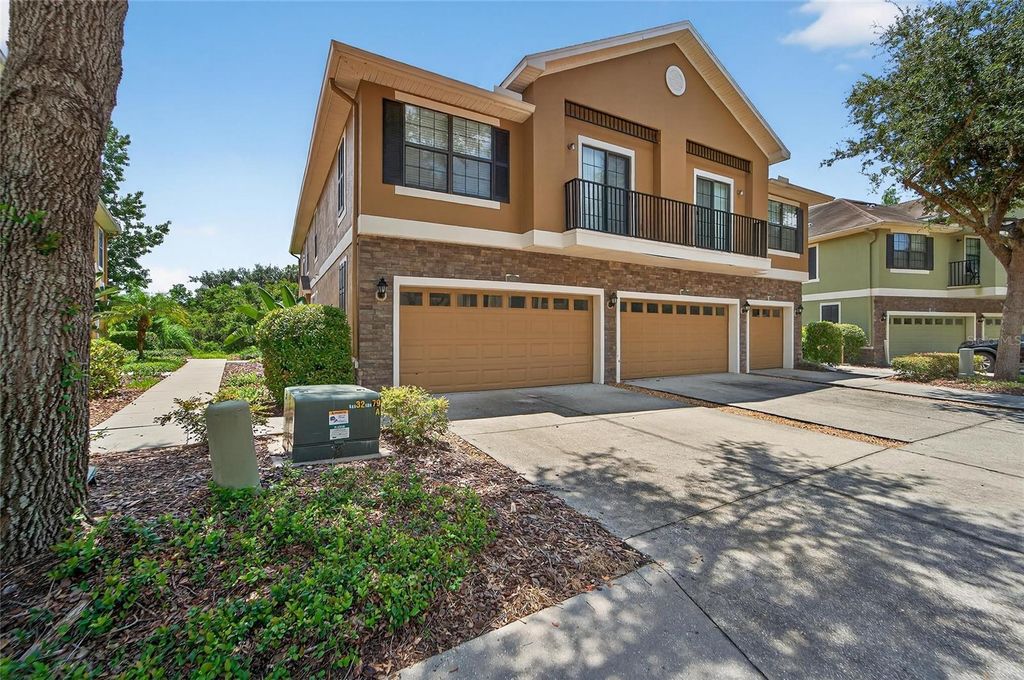 Photo of 16431 Kingletridge Avenue, Lithia, FL 33547 (MLS # TB8412625)