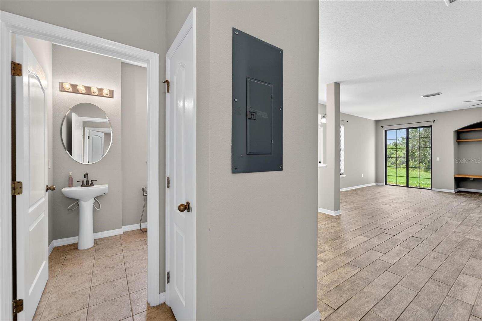 FISHHAWK RANCH PH 02 TR 12B - Residential