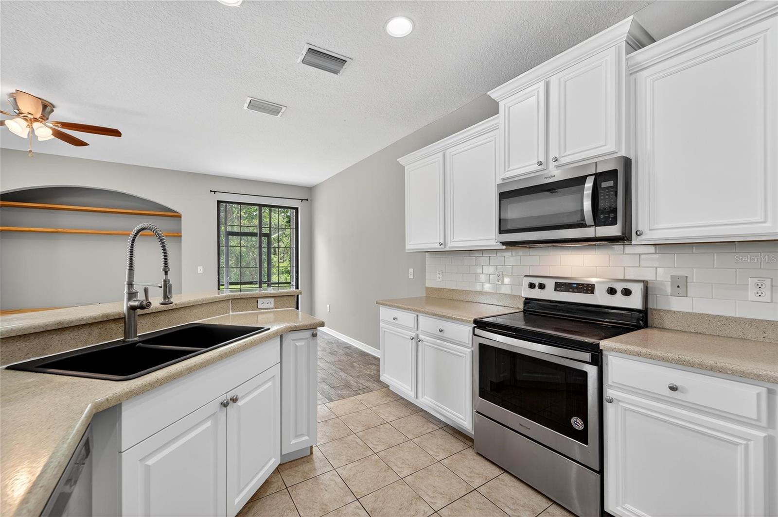 FISHHAWK RANCH PH 02 TR 12B - Residential