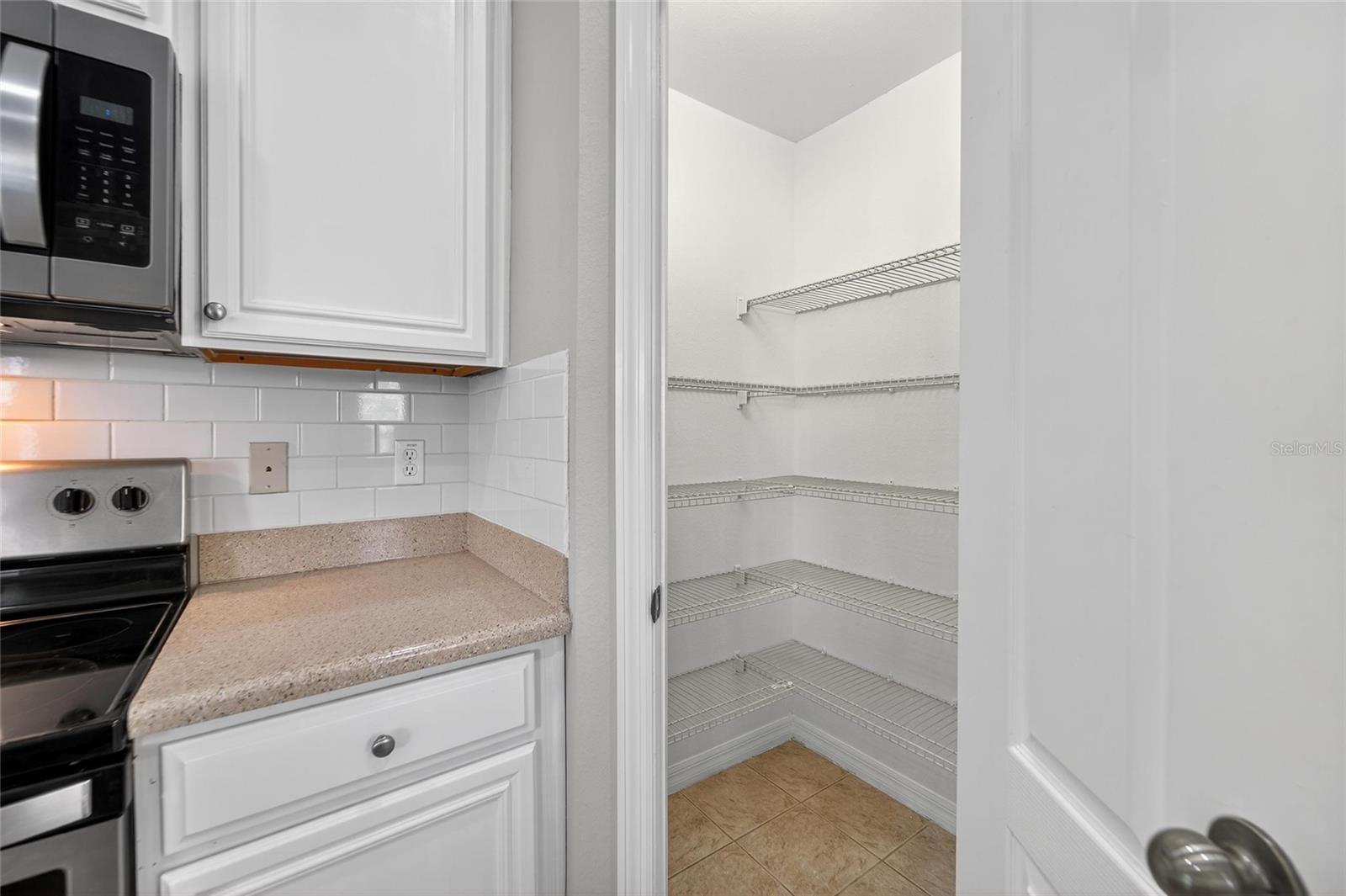 FISHHAWK RANCH PH 02 TR 12B - Residential