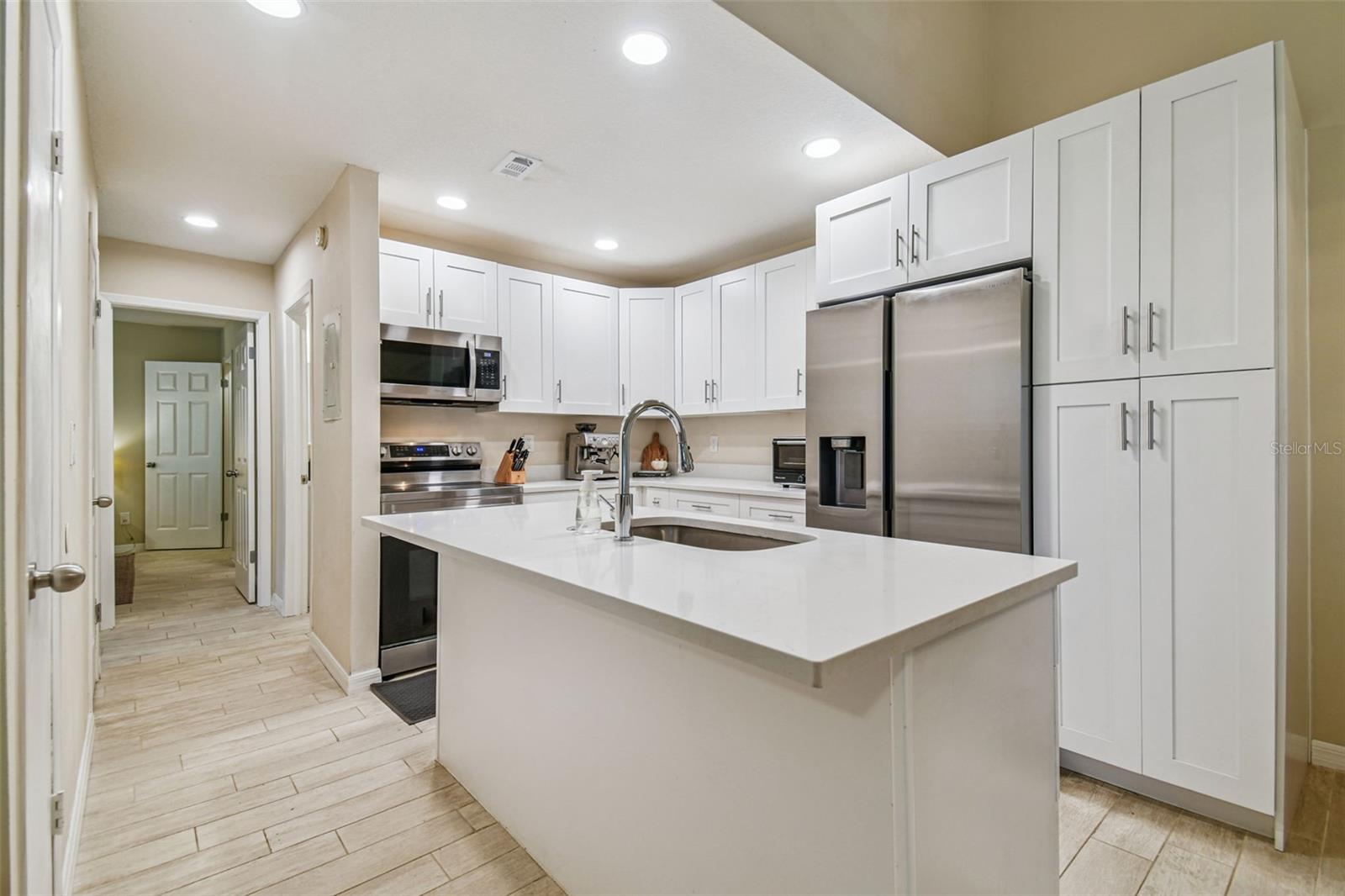 4033 DREAM OAK PLACE 202