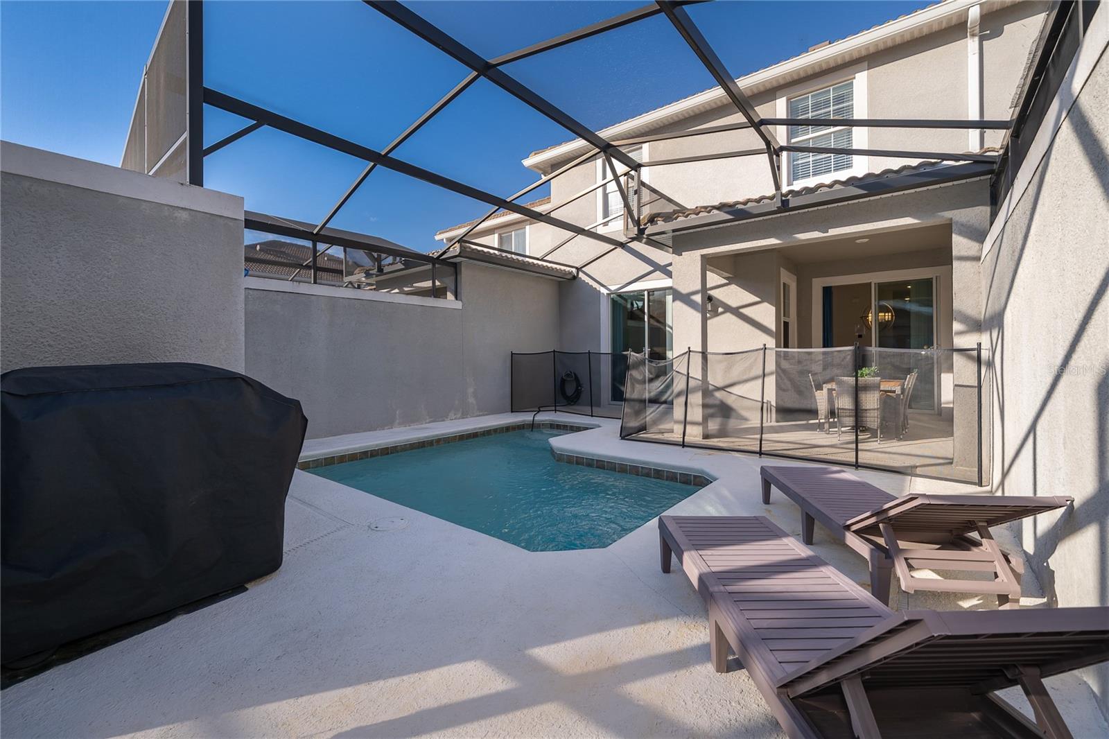 STOREY LAKE PH 3 - Residential