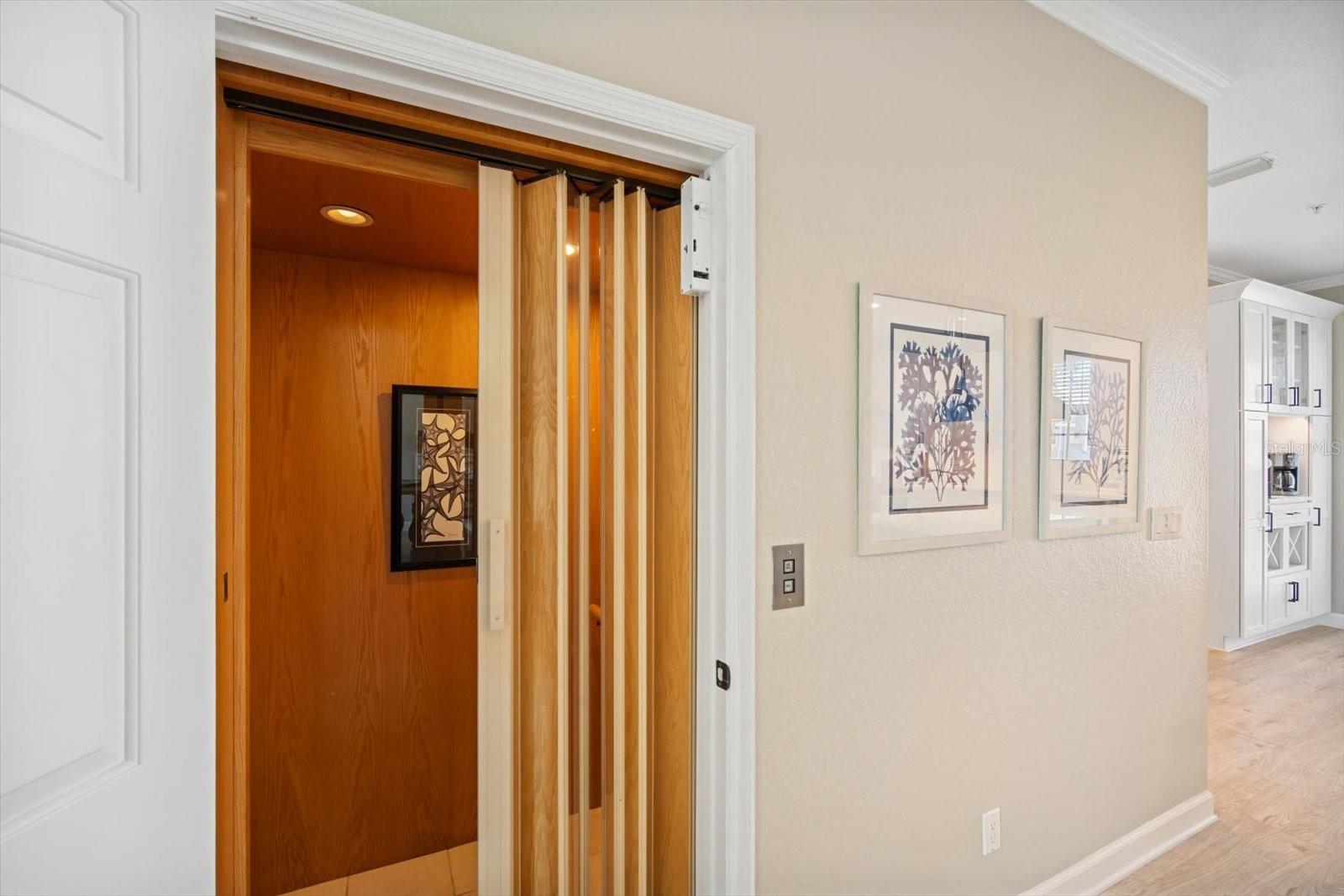 TIDES VILLAGE - CONCOURSE - Residential