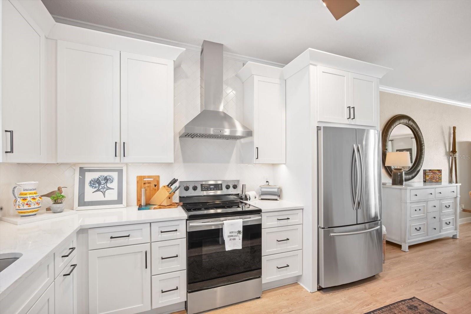 TIDES VILLAGE - CONCOURSE - Residential